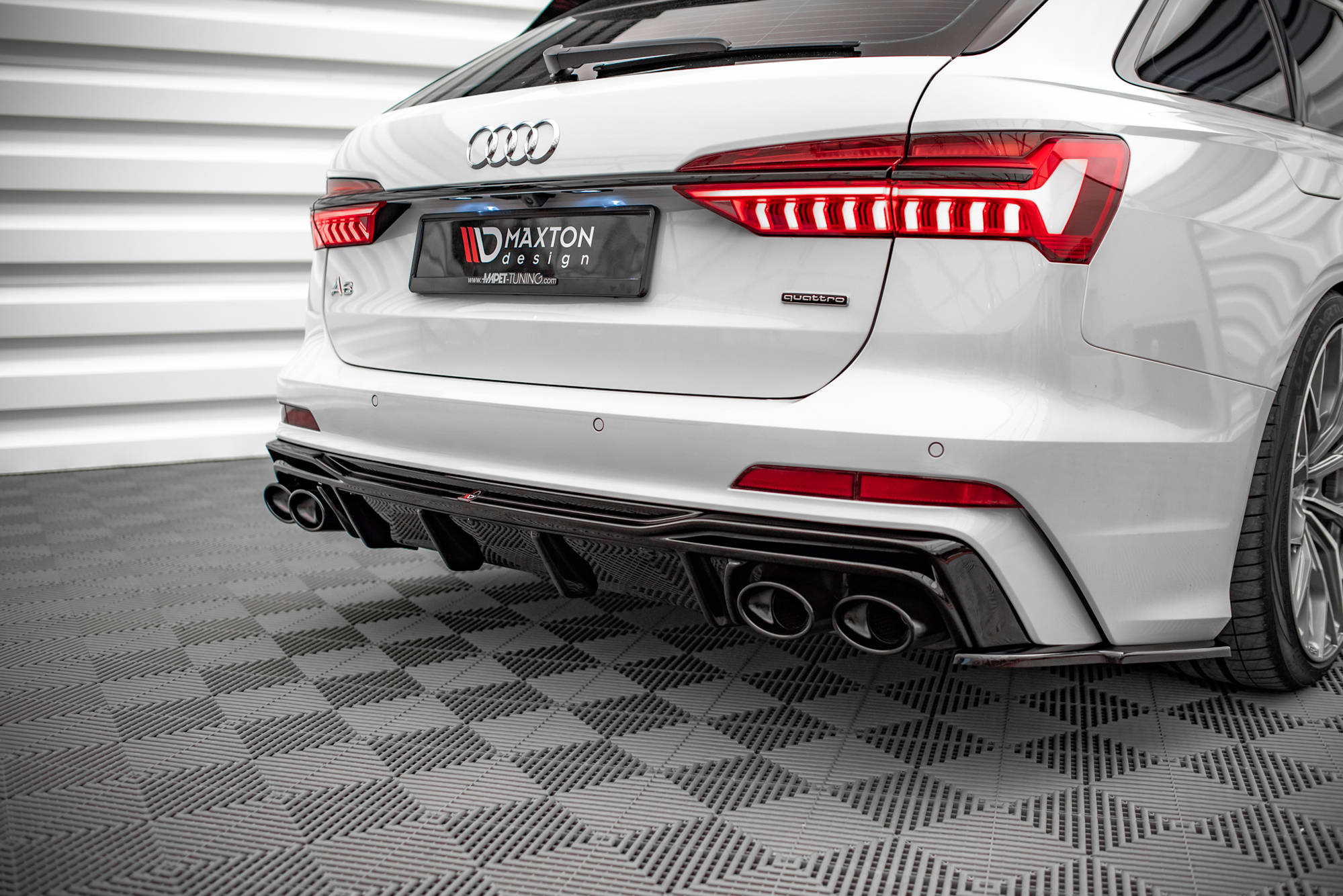 Maxton Design Diffusor Heck Ansatz passend für Audi A6 S-Line / S6 C8 / C8 Facelift schwarz Hochglanz
