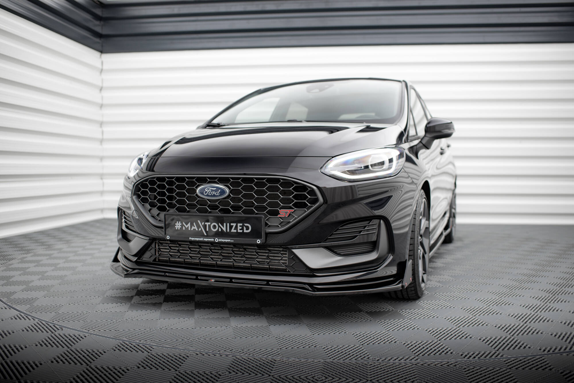 Maxton Design Street+ Spoilerlippe Front Ansatz V.4 + Flaps passend für Ford Fiesta ST / ST-line Mk8 Facelift