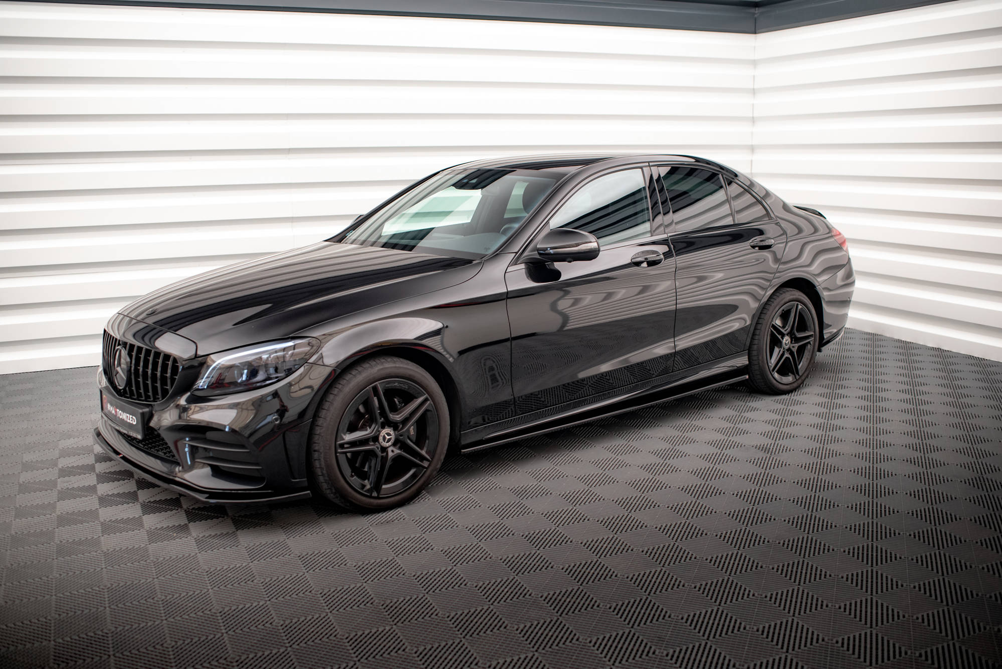 Maxton Design Street+ Seitenschweller Leisten passend für Mercedes-Benz C43 / C AMG-Line Limousine / Kombi W205 / S205 Facelift schwarz Hochglanz