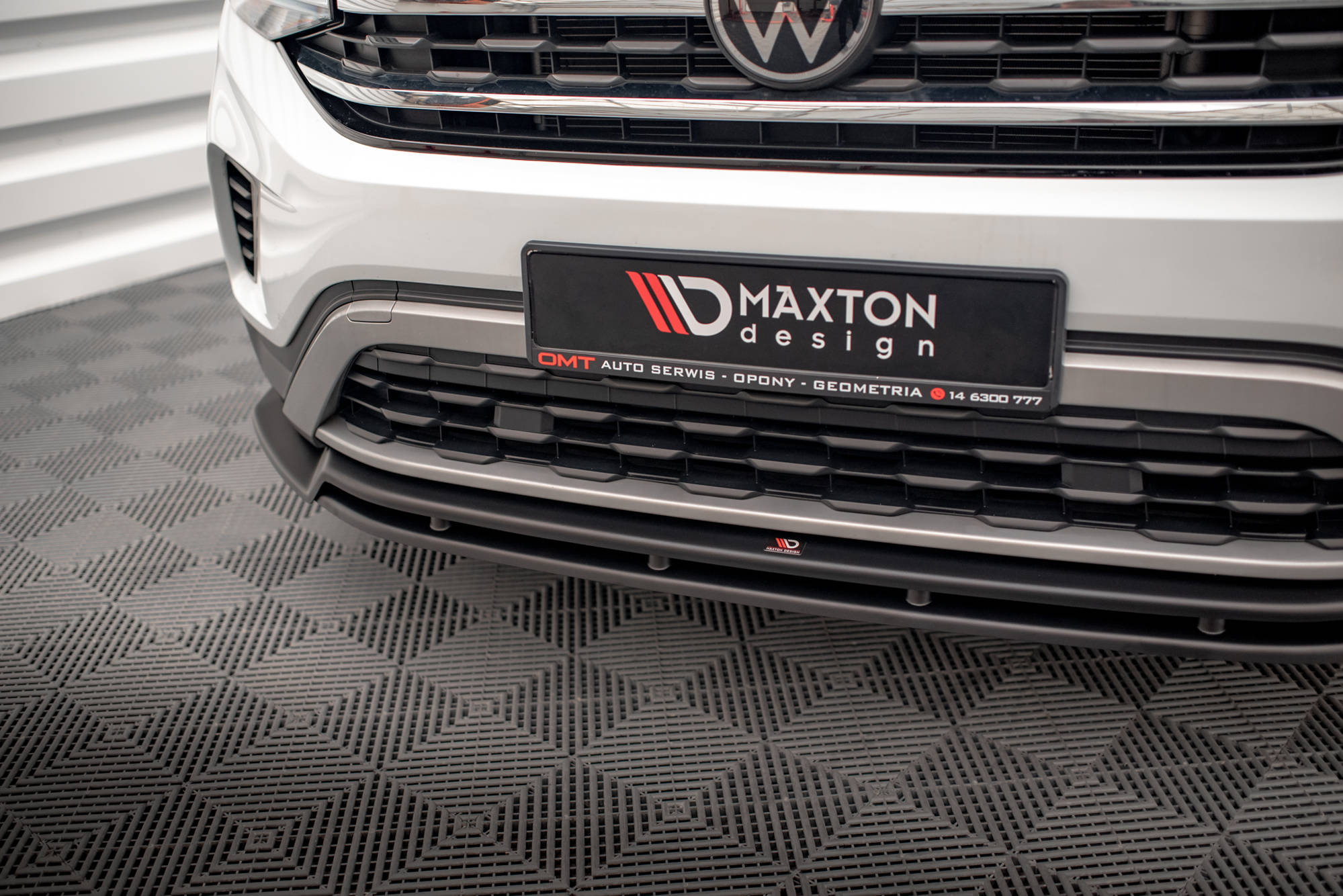 Maxton Design Street+ Spoilerlippe Front Ansatz V.2 passend für VW Atlas Cross Sport schwarz Hochglanz