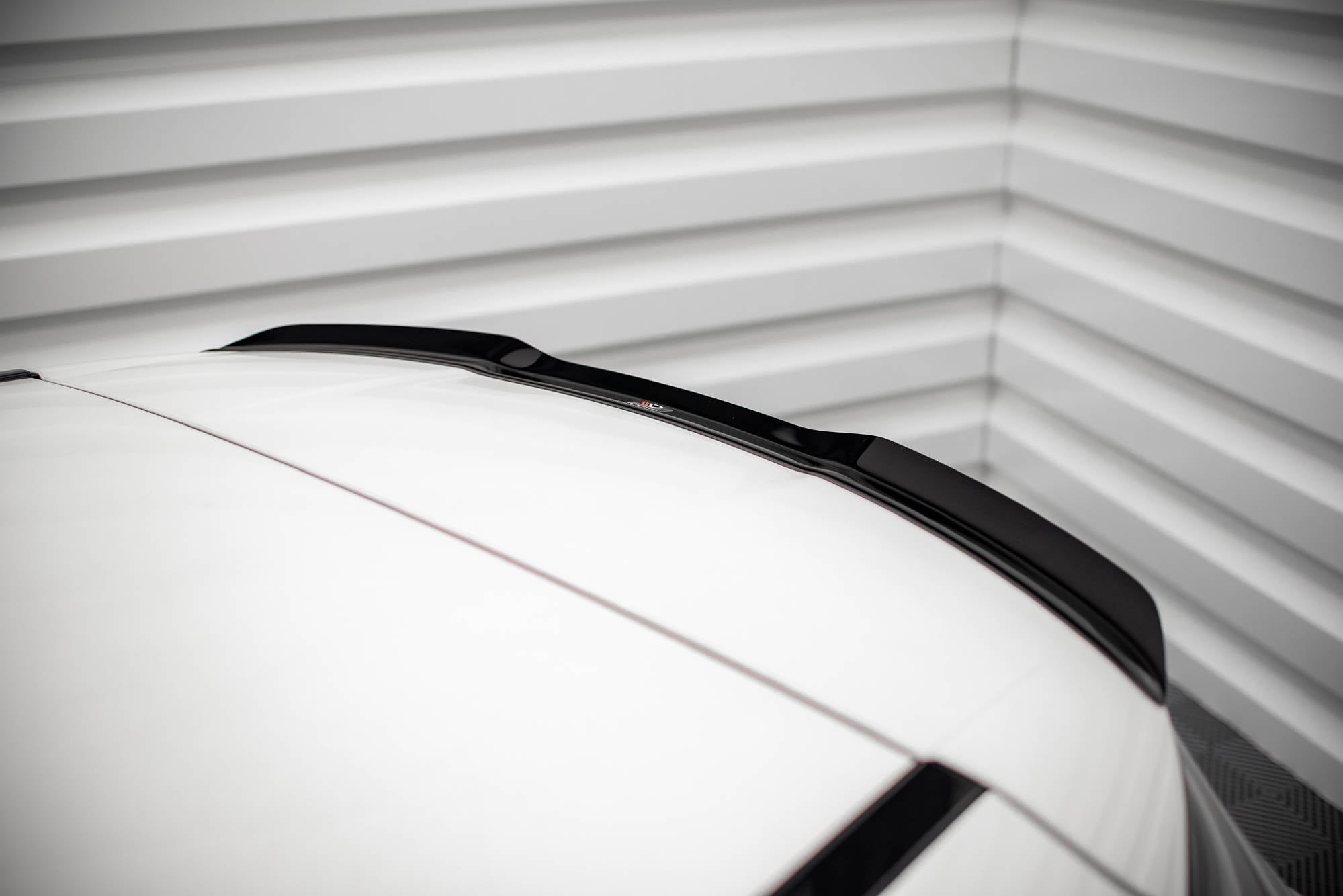 Maxton Design Spoiler CAP passend für Mercedes-Benz A W176 schwarz Hochglanz