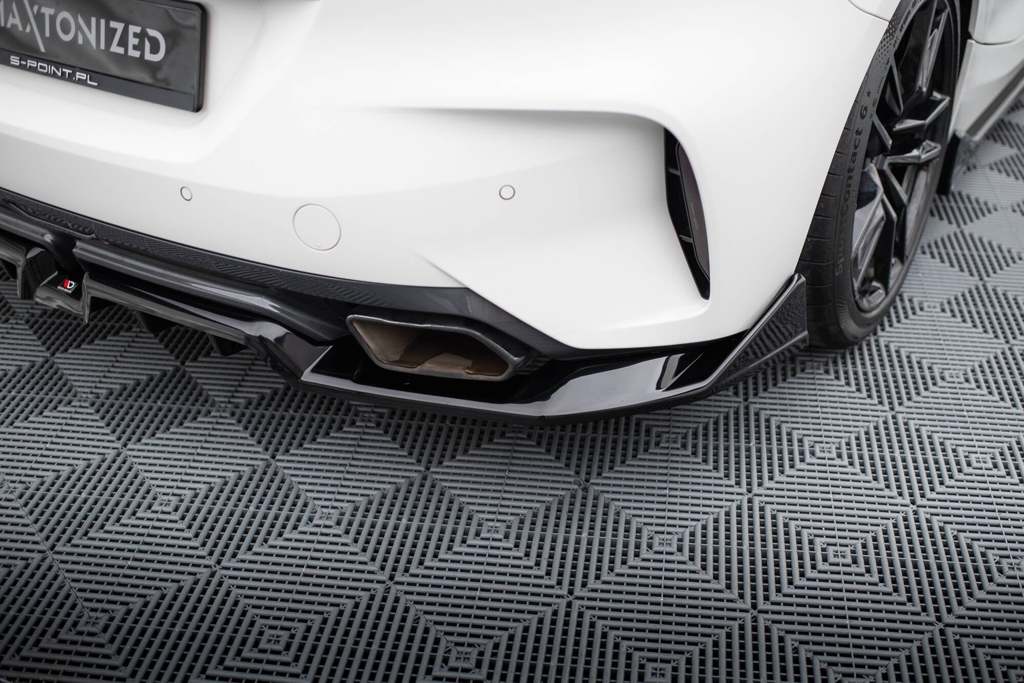 Maxton Design Street+ Mittlerer Diffusor RACE passend für BMW Z4 M40i G29 schwarz Hochglanz