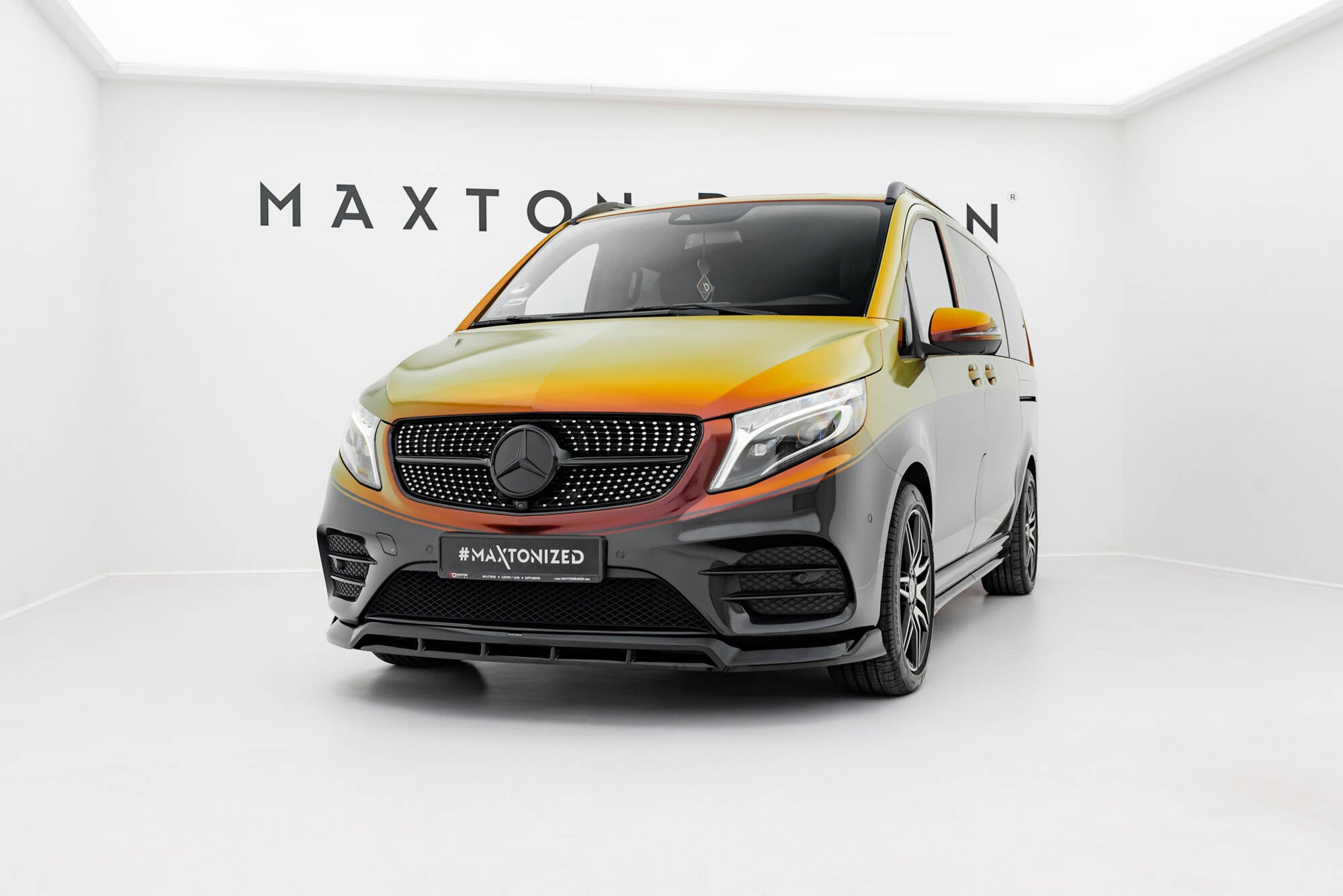 Maxton Design Street+ Spoilerlippe Front Ansatz V.6 passend für Mercedes-Benz V-Klasse AMG-Line W447 Facelift schwarz Hochglanz