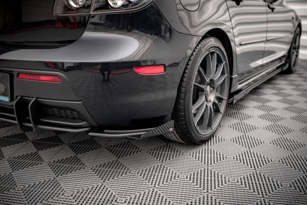 Maxton Design Street Pro Heck Ansatz Flaps Diffusor + Flaps passend für Mazda 3 MPS Mk1 US-Spec Version schwarz Hochglanz
