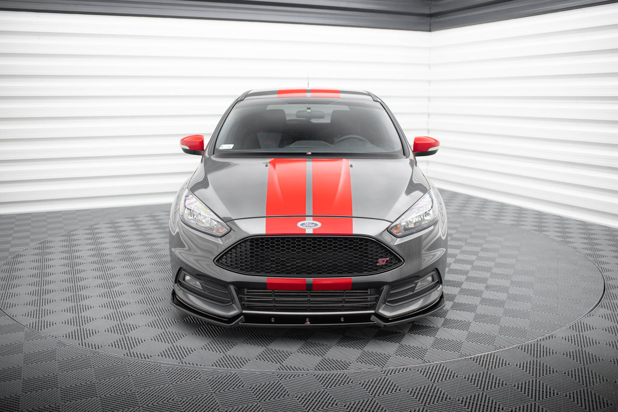 Maxton Design Street+ Spoilerlippe Front Ansatz V.4 passend für Ford Focus ST Mk3 Facelift schwarz Hochglanz