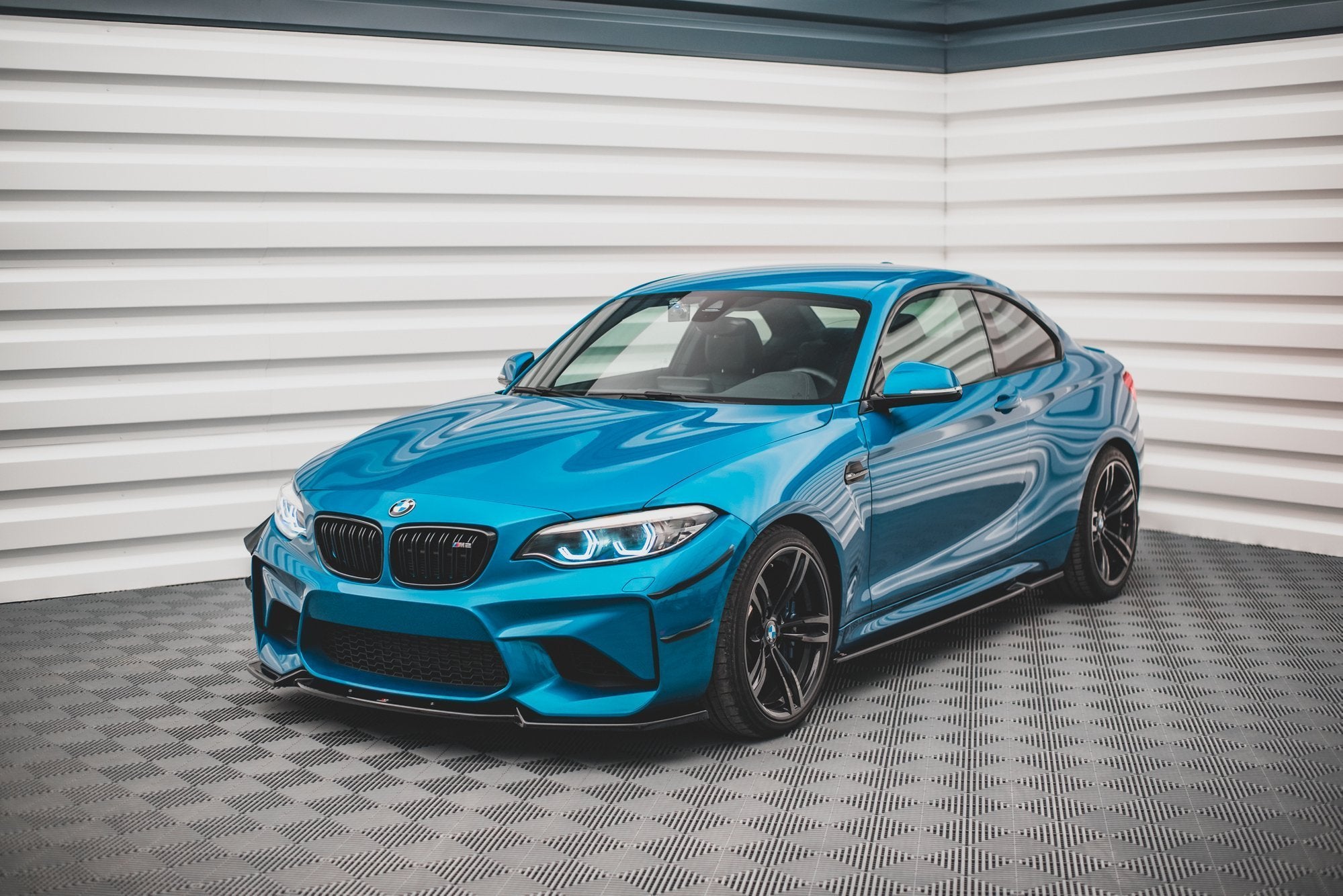 Maxton Design Street+ Spoilerlippe Front Ansatz V.2 passend für BMW M2 F87 schwarz Hochglanz