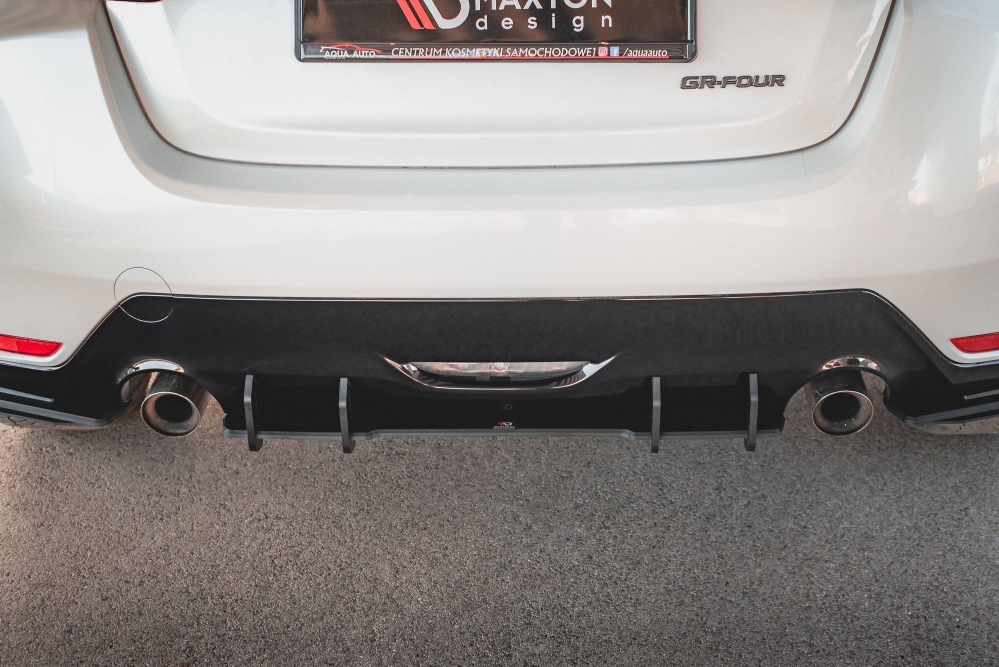 Maxton Design Robuste Racing Heckschürze passend für Toyota GR Yaris Mk4