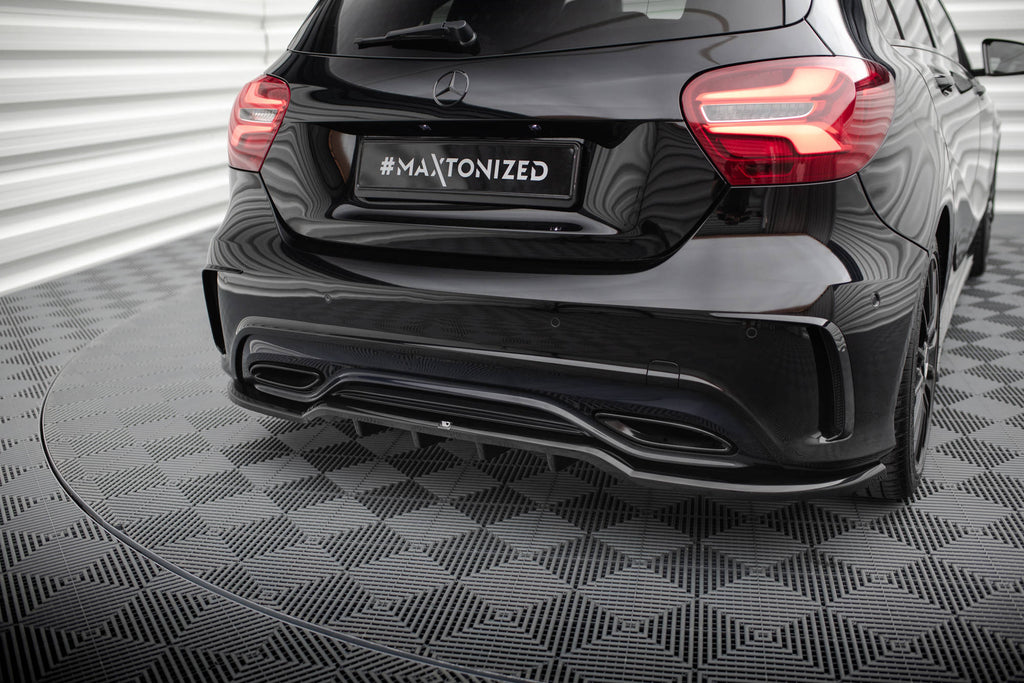 Maxton Design Street+ Mittlerer Diffusor RACE passend für Mercedes-Benz A AMG-Line W176 Facelift schwarz Hochglanz