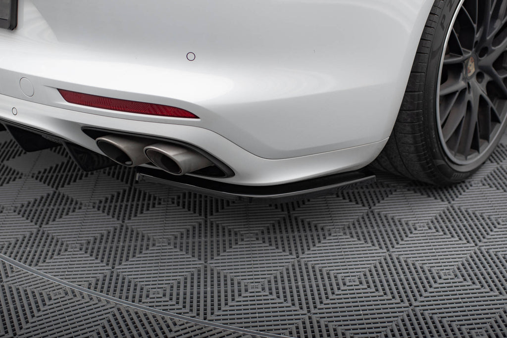 Maxton Design Heck Ansatz Flaps Diffusor passend für Porsche Panamera GTS 971 schwarz Hochglanz