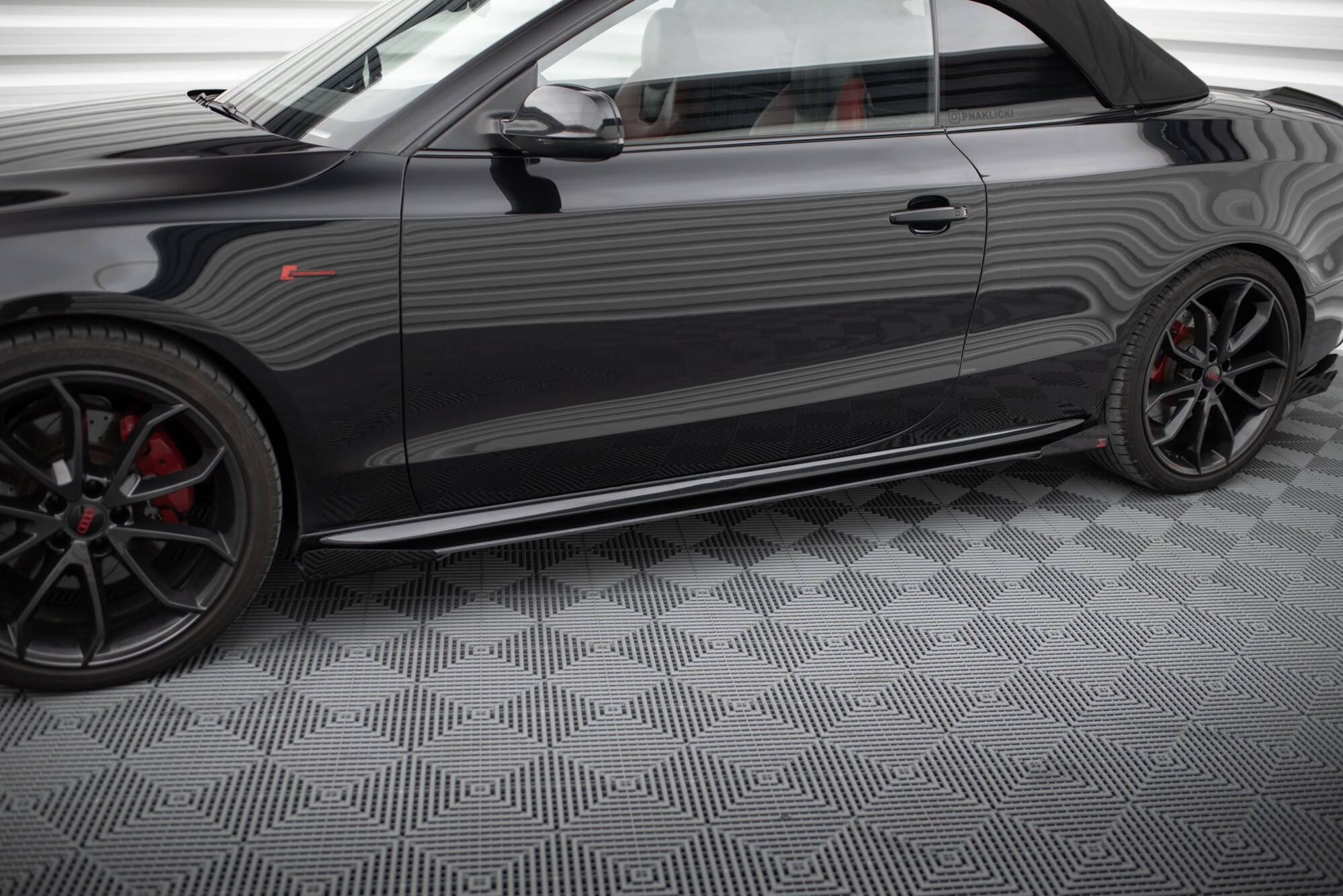 Maxton Design Street Pro Street+ Seitenschweller Leisten + Flaps passend für Audi A5 / A5 S-Line / S5 Coupe / Cabrio 8T / 8T Facelift schwarz Hochglanz