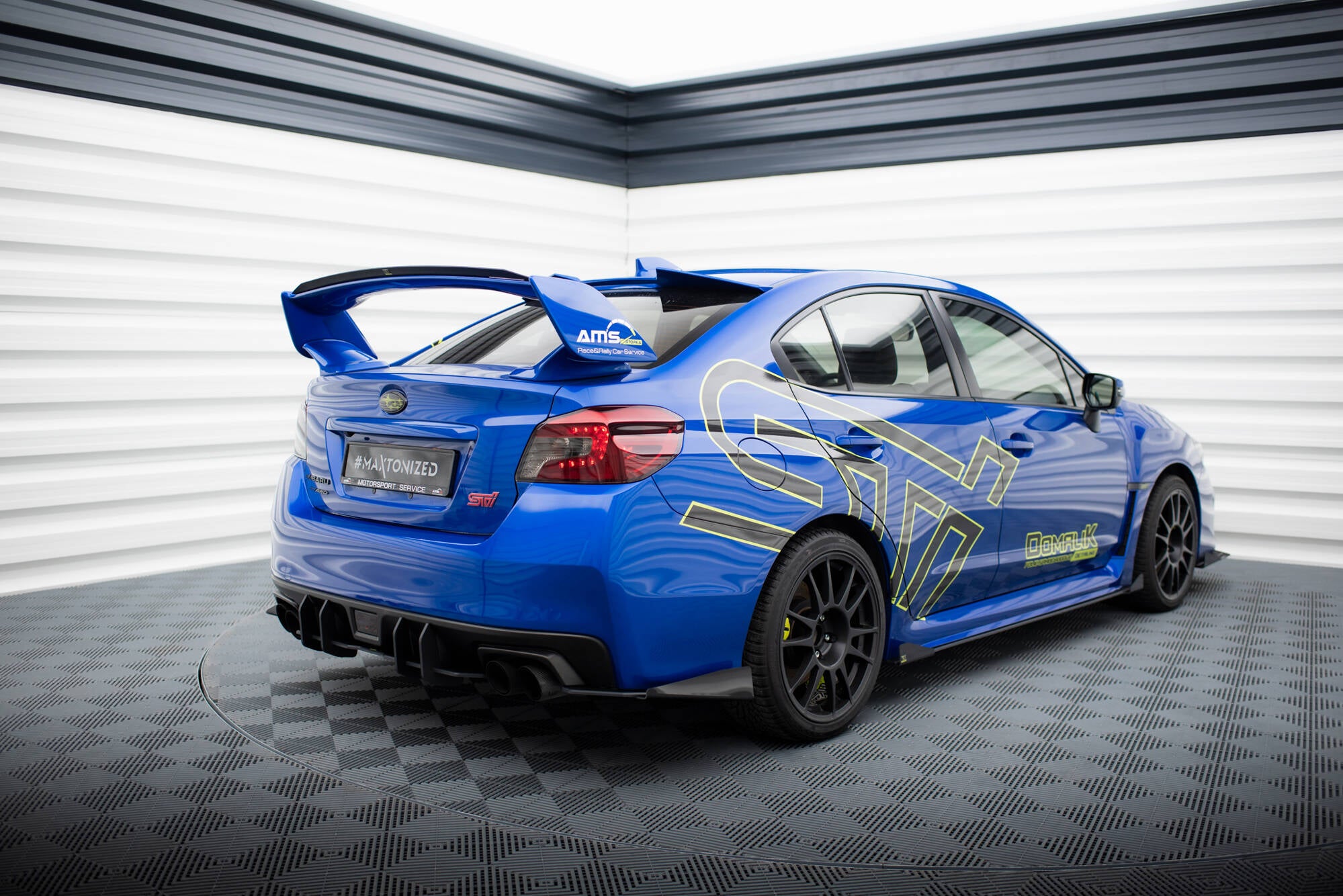Maxton Design Street Pro Heck Ansatz Flaps Diffusor + Flaps passend für Subaru WRX STI Mk1 schwarz Hochglanz