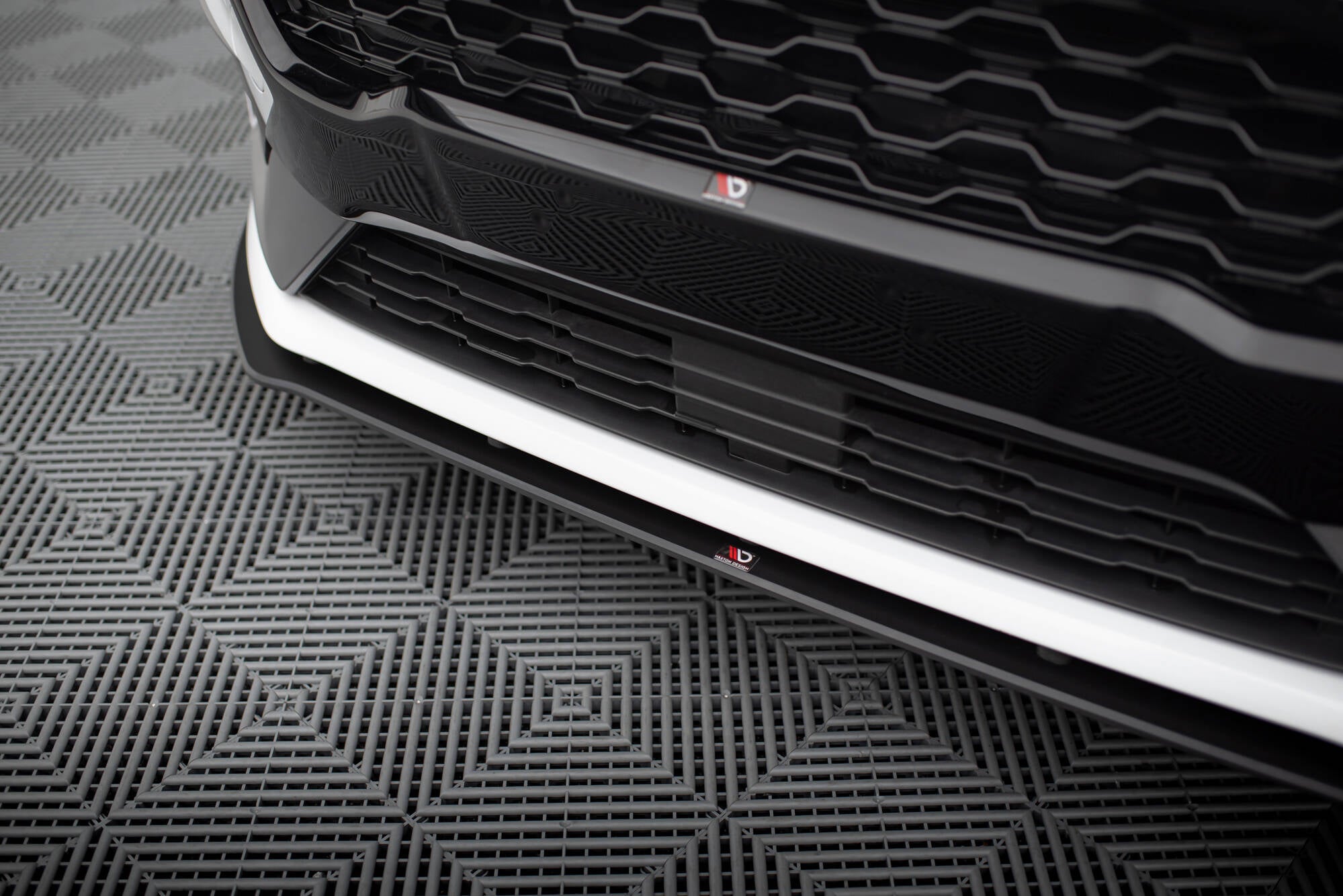 Maxton Design Street Pro Street+ Spoilerlippe Front Ansatz passend für Ford Fiesta Mk8 ST / ST-Line