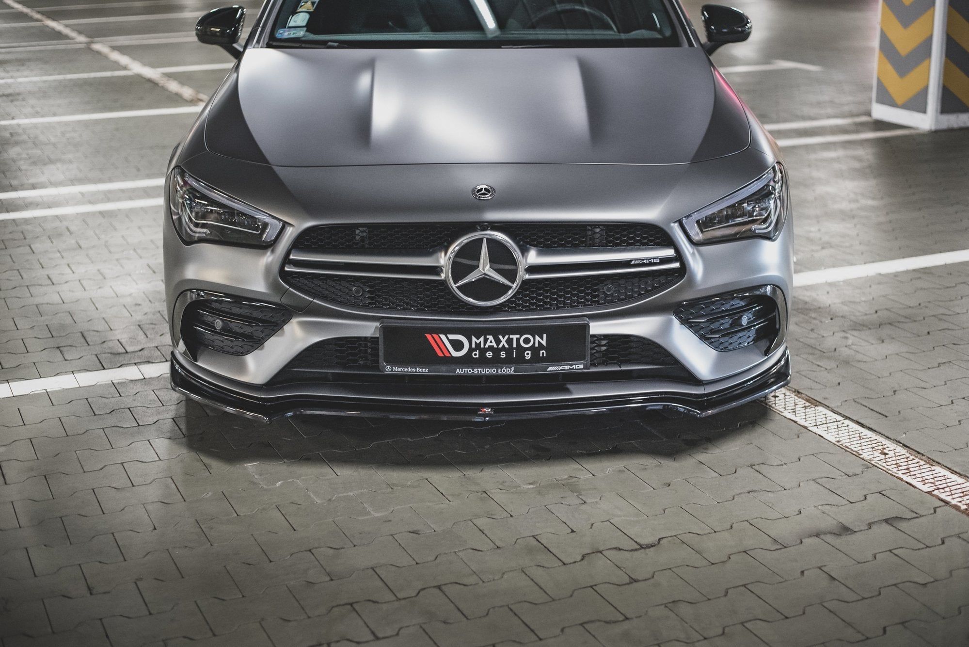 Maxton Design Street+ Spoilerlippe Front Ansatz V.1 passend für Mercedes-AMG CLA 35 Aero C118 schwarz Hochglanz