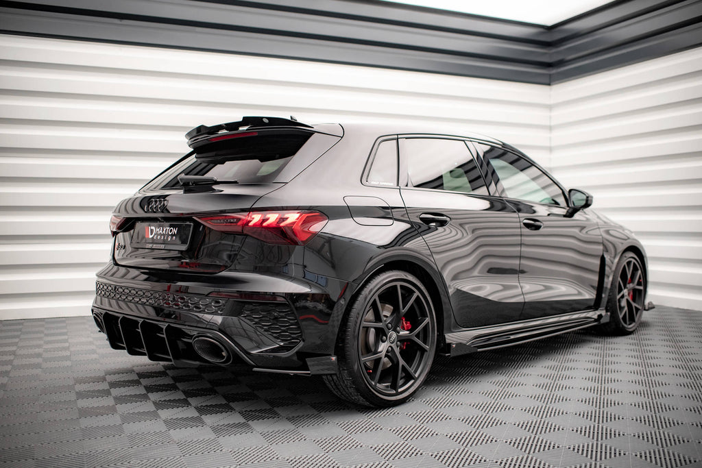 Maxton Design Street Pro Heck Ansatz Flaps Diffusor + Flaps passend für Audi RS3 Sportback 8Y schwarz Hochglanz