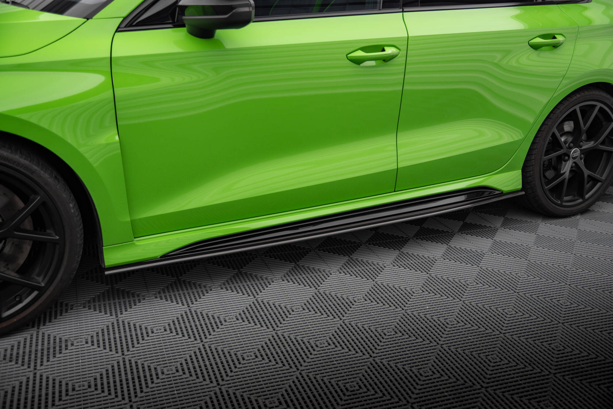 Maxton Design Set od Carbon Splitters Audi RS3 8Y Limousine schwarz matt für Audi