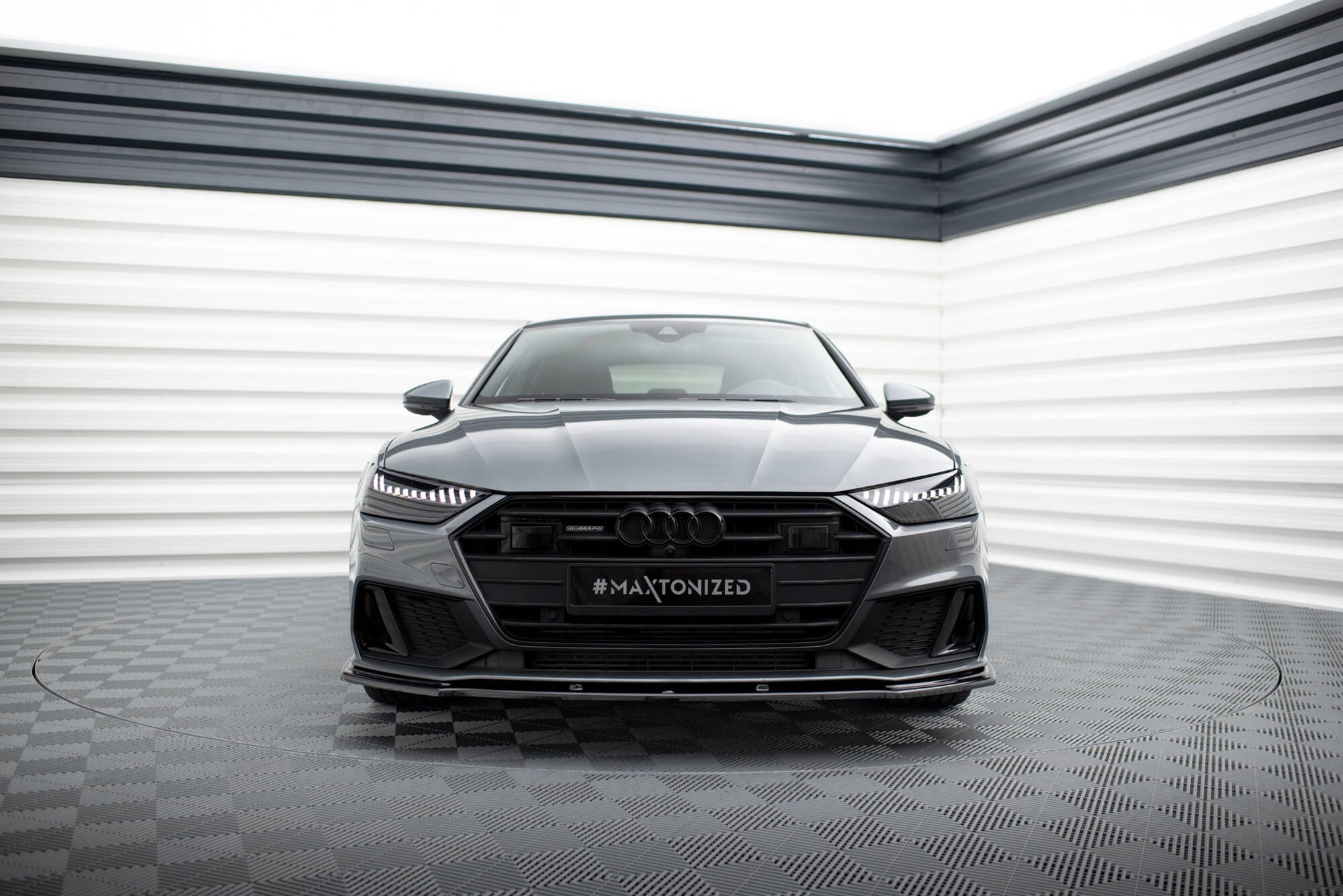 Maxton Design Street+ Spoilerlippe Front Ansatz V.2 passend für Audi A7 S-Line C8 / S7 C8 / C8 Facelift / S7 Facelift schwarz Hochglanz