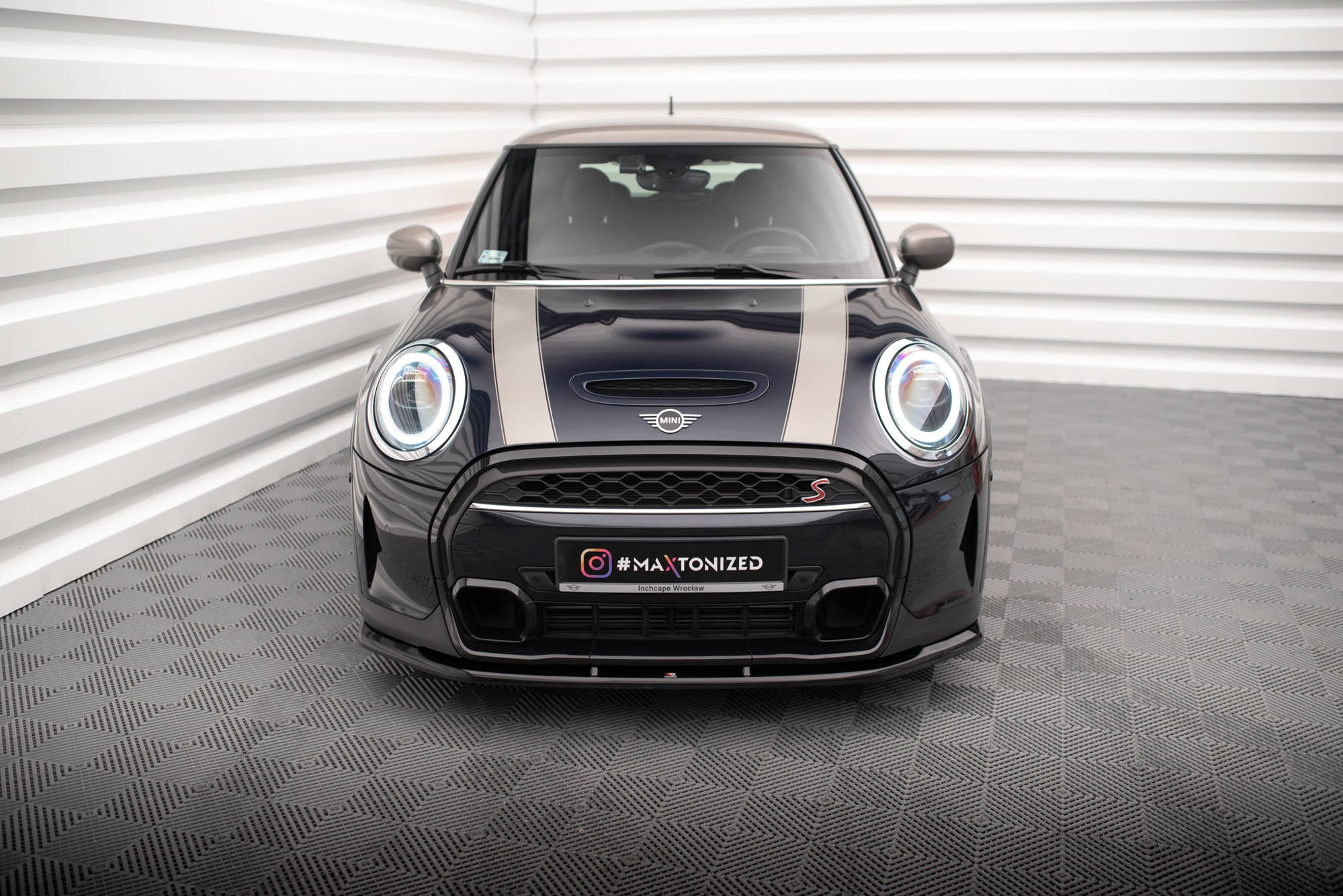 Maxton Design Street+ Spoilerlippe Front Ansatz V.1 passend für Mini Cooper S F56 Facelift schwarz Hochglanz