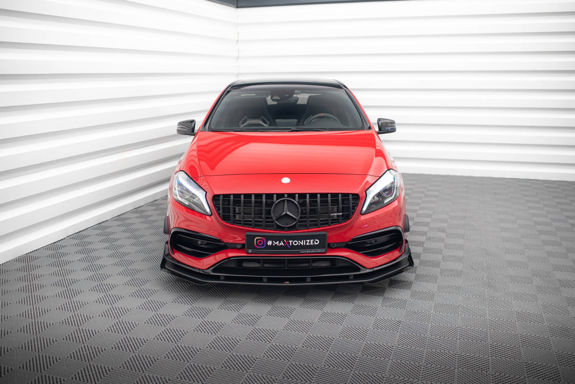 Maxton Design Front Stoßstange Flaps passend für Mercedes-Benz A 45 AMG W176 Facelift schwarz Hochglanz