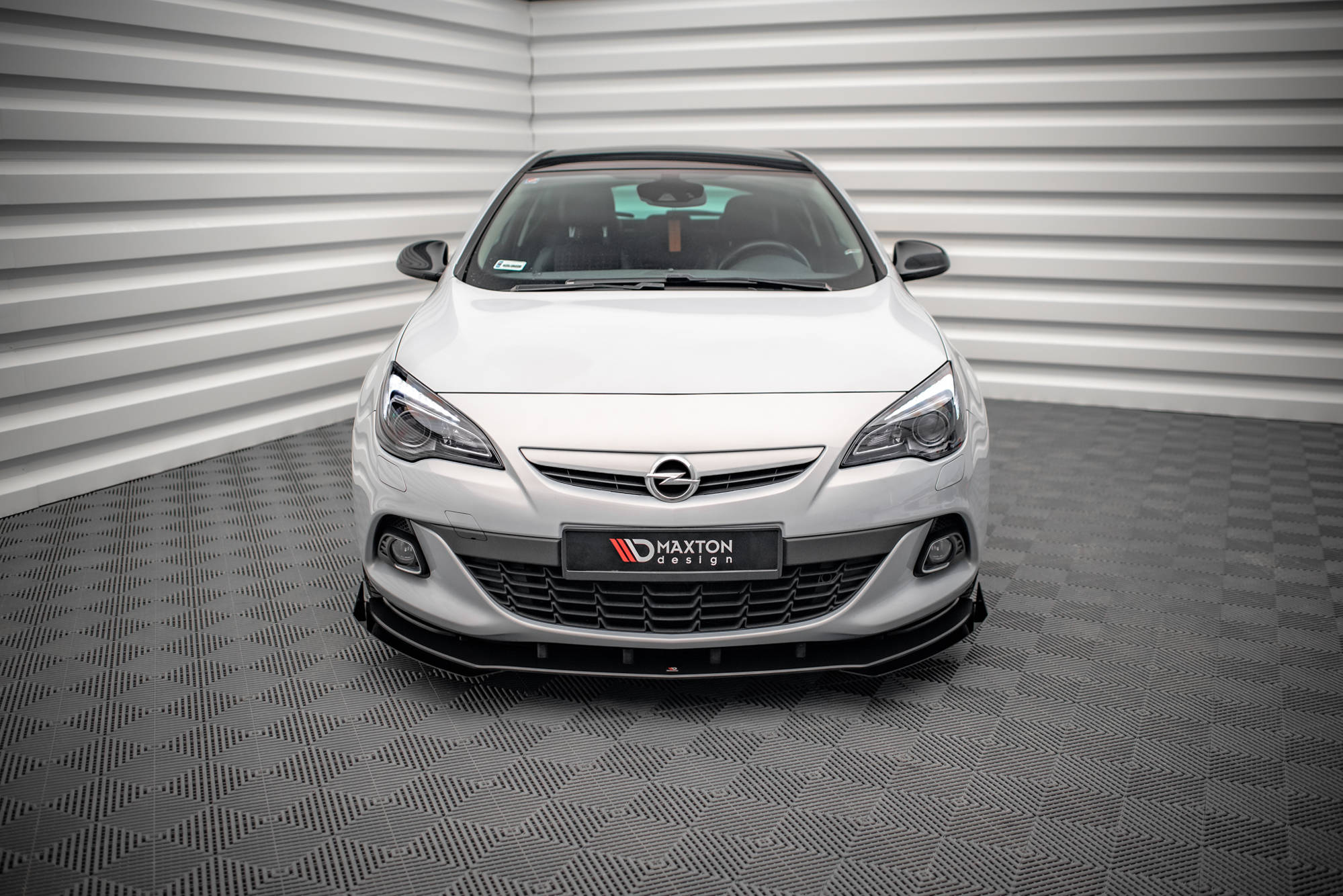 Maxton Design Street Pro Street+ Spoilerlippe Front Ansatz passend für + Flaps passend für V.1 + Flaps Opel Astra GTC OPC-Line J schwarz Hochglanz