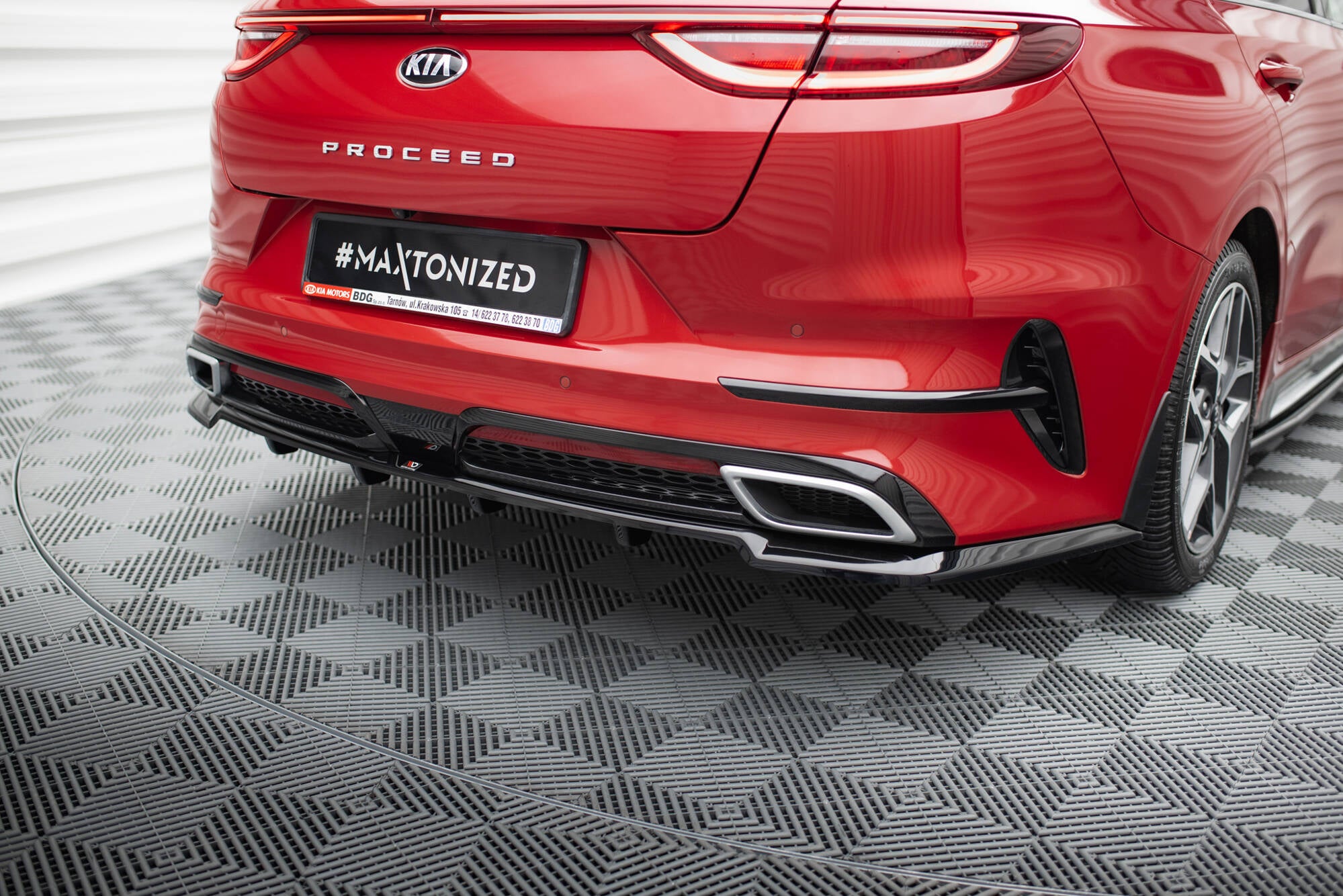Maxton Design Street+ Mittlerer Diffusor RACE passend für Kia ProCeed GT-Line Mk1 schwarz Hochglanz