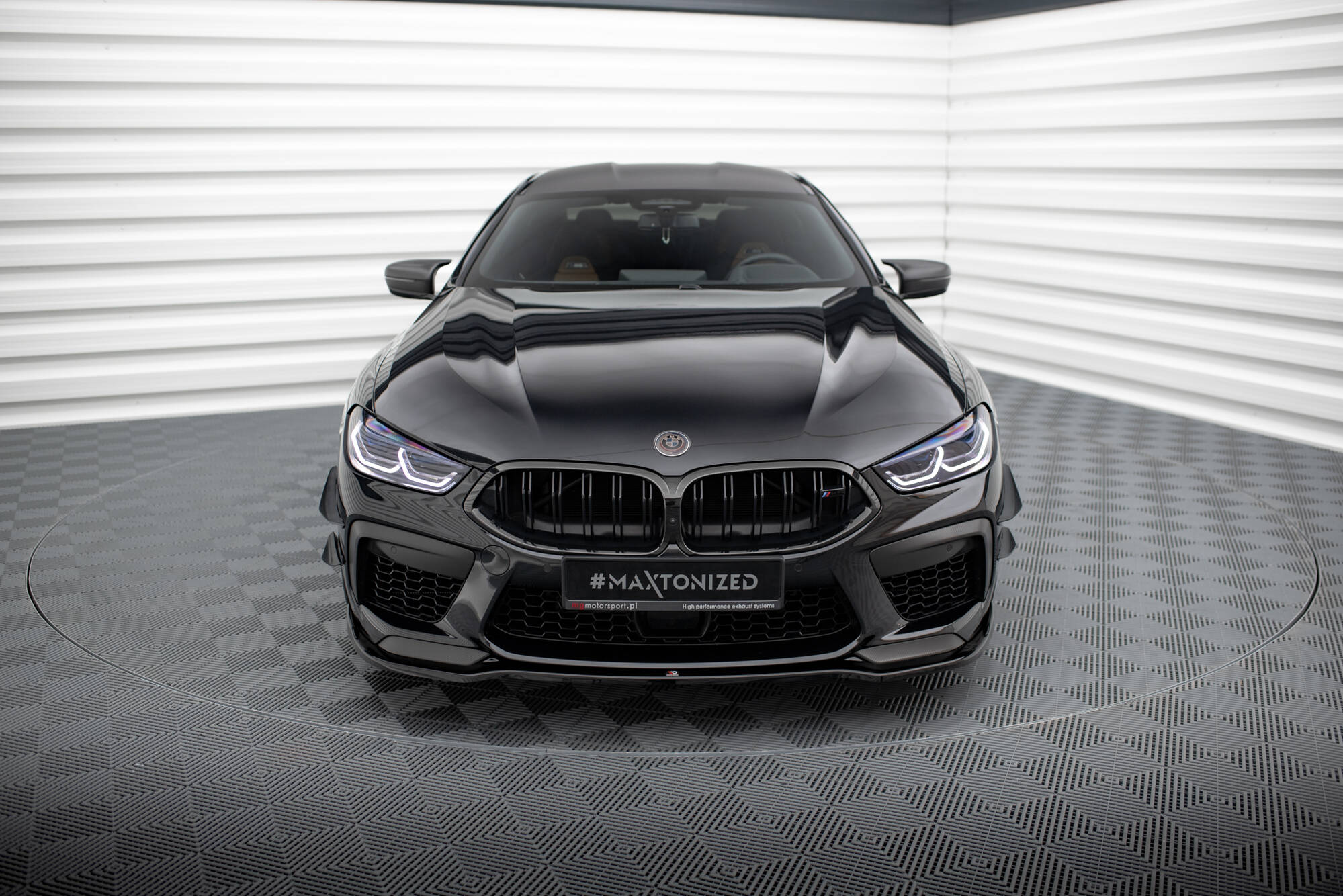Maxton Design Street+ Spoilerlippe Front Ansatz V.2 passend für BMW M8 Gran Coupe F93 / Coupe F92 schwarz Hochglanz