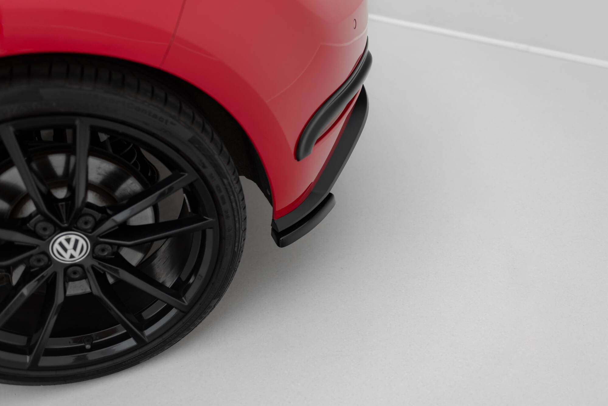 Maxton Design Heck Ansatz Flaps Diffusor passend für VW Golf Hatchback R / R-Line Mk7 Facelift