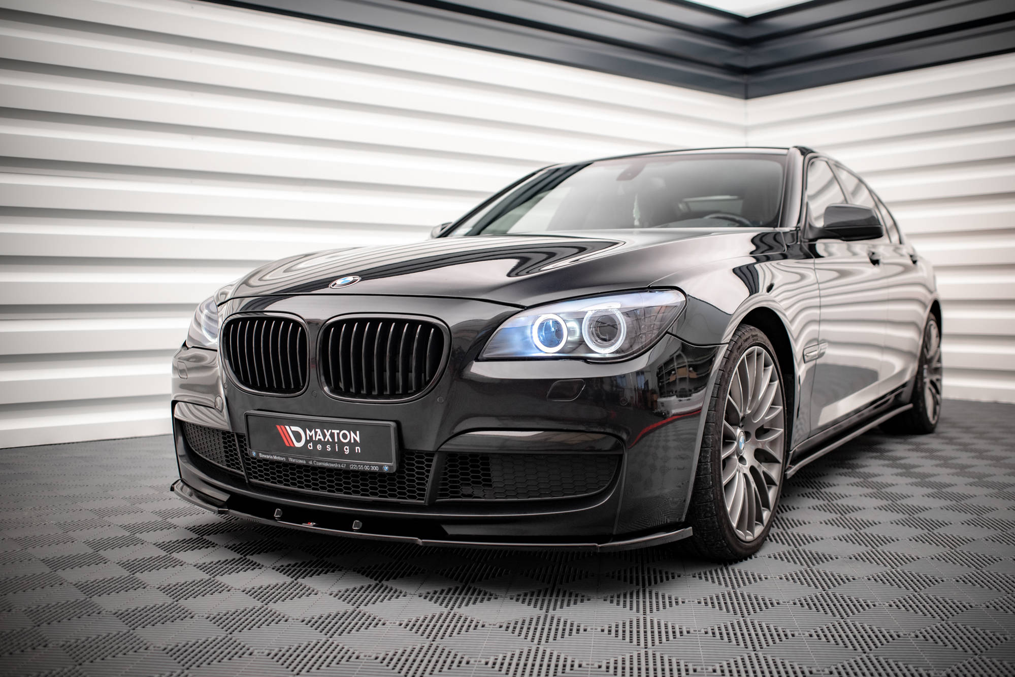 Maxton Design Street+ Spoilerlippe Front Ansatz V.1 passend für BMW 7 M-Paket F01 schwarz Hochglanz