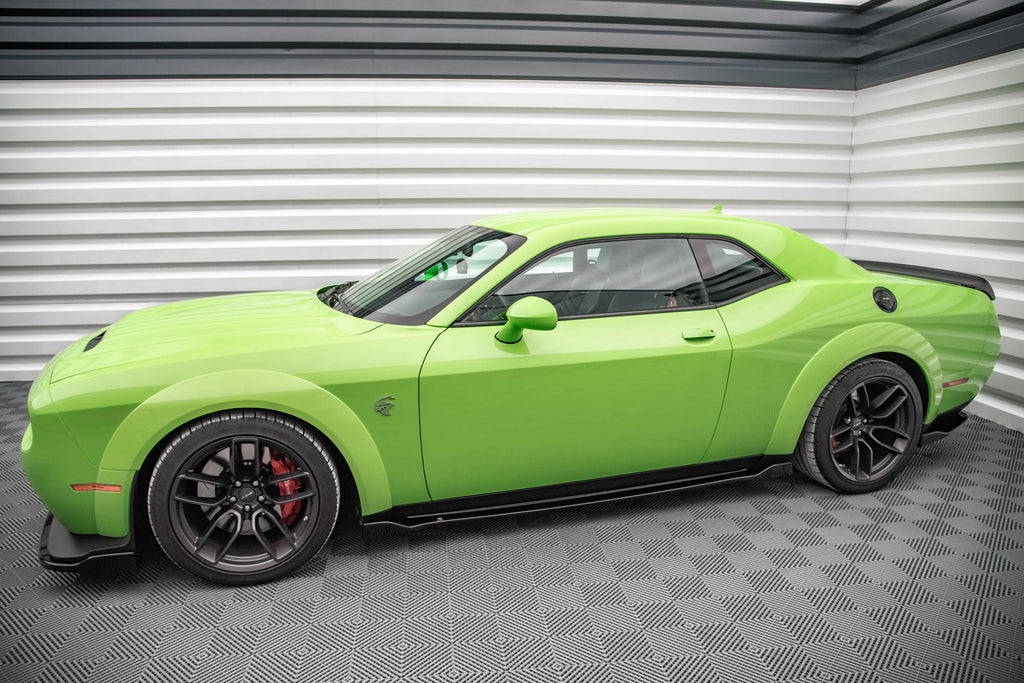 Maxton Design Street+ Seitenschweller Leisten passend für Dodge Challenger SRT Hellcat Widebody Mk3 schwarz Hochglanz