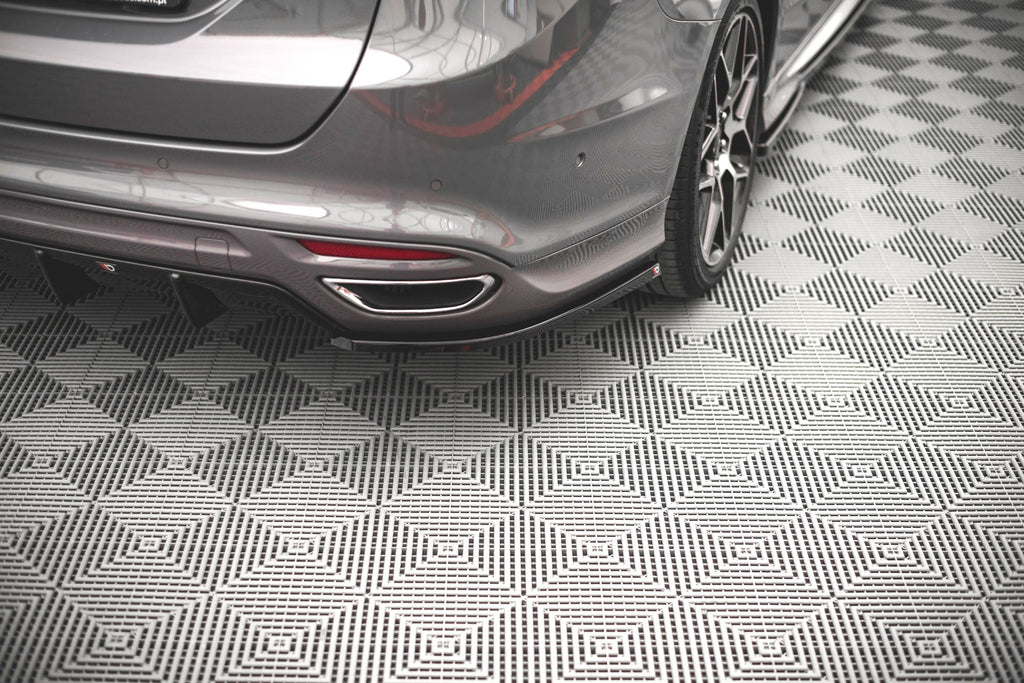 Maxton Design Heck Ansatz Flaps Diffusor V.2 passend für Ford Mondeo ST-Line Mk5 Facelift schwarz Hochglanz