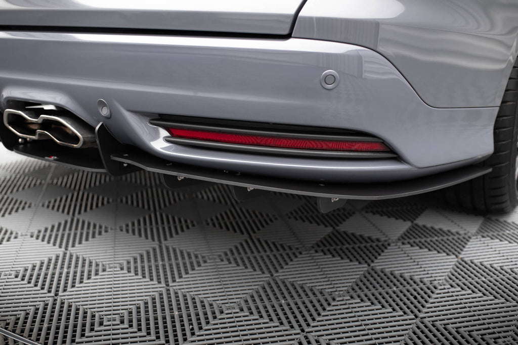 Maxton Design Heckschürze passend für Ford Focus ST Mk3 Kombi