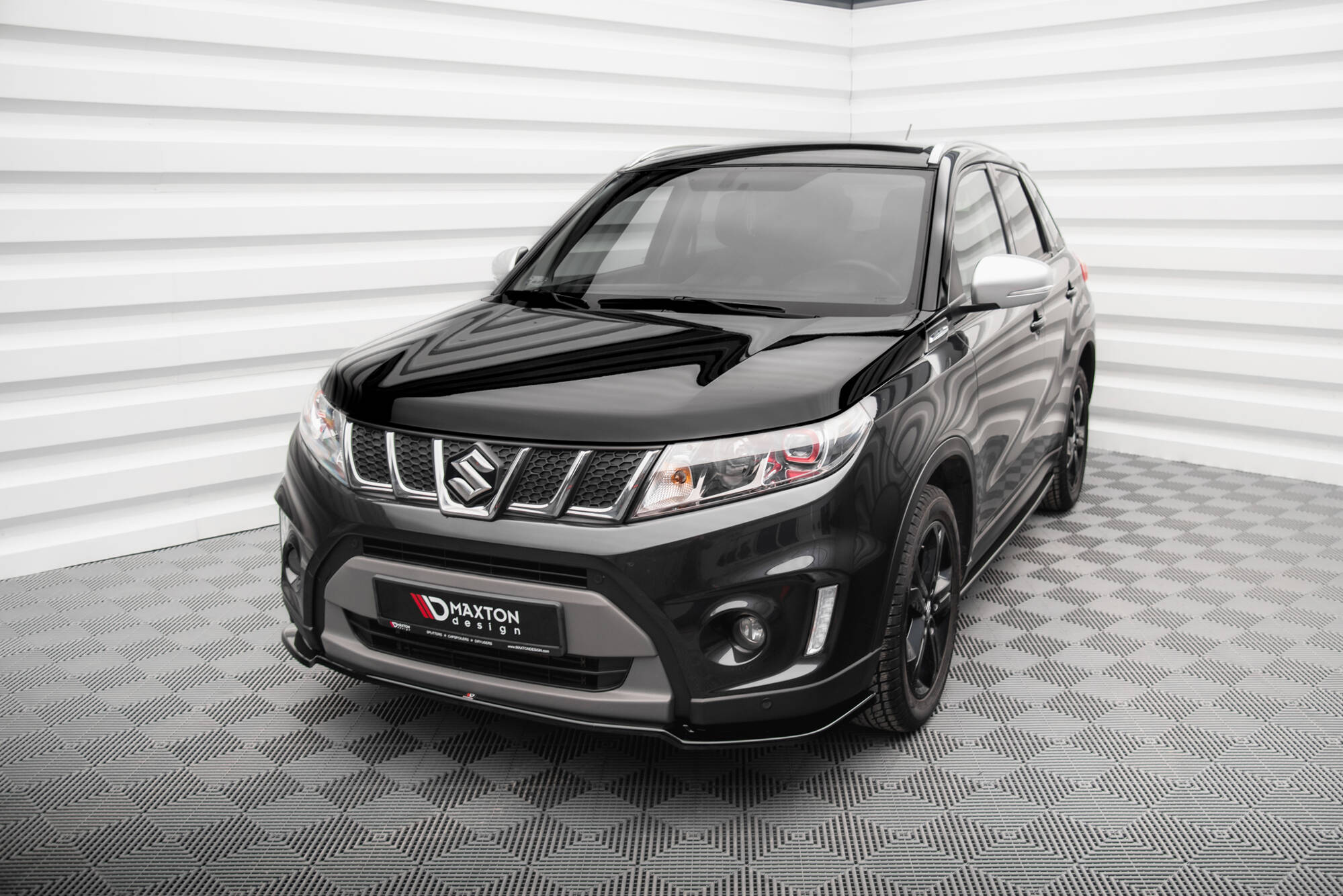 Maxton Design Street+ Spoilerlippe Front Ansatz V.1 passend für Suzuki Vitara S Mk2 schwarz Hochglanz