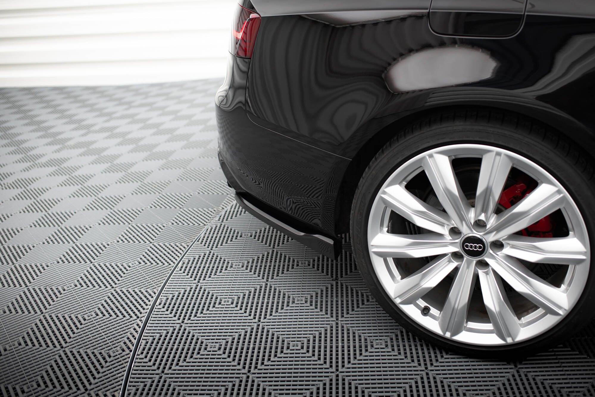 Maxton Design Heck Ansatz Flaps Diffusor V.2 passend für Audi S5 / A5 S-Line Coupe / Cabriolet 8T schwarz Hochglanz