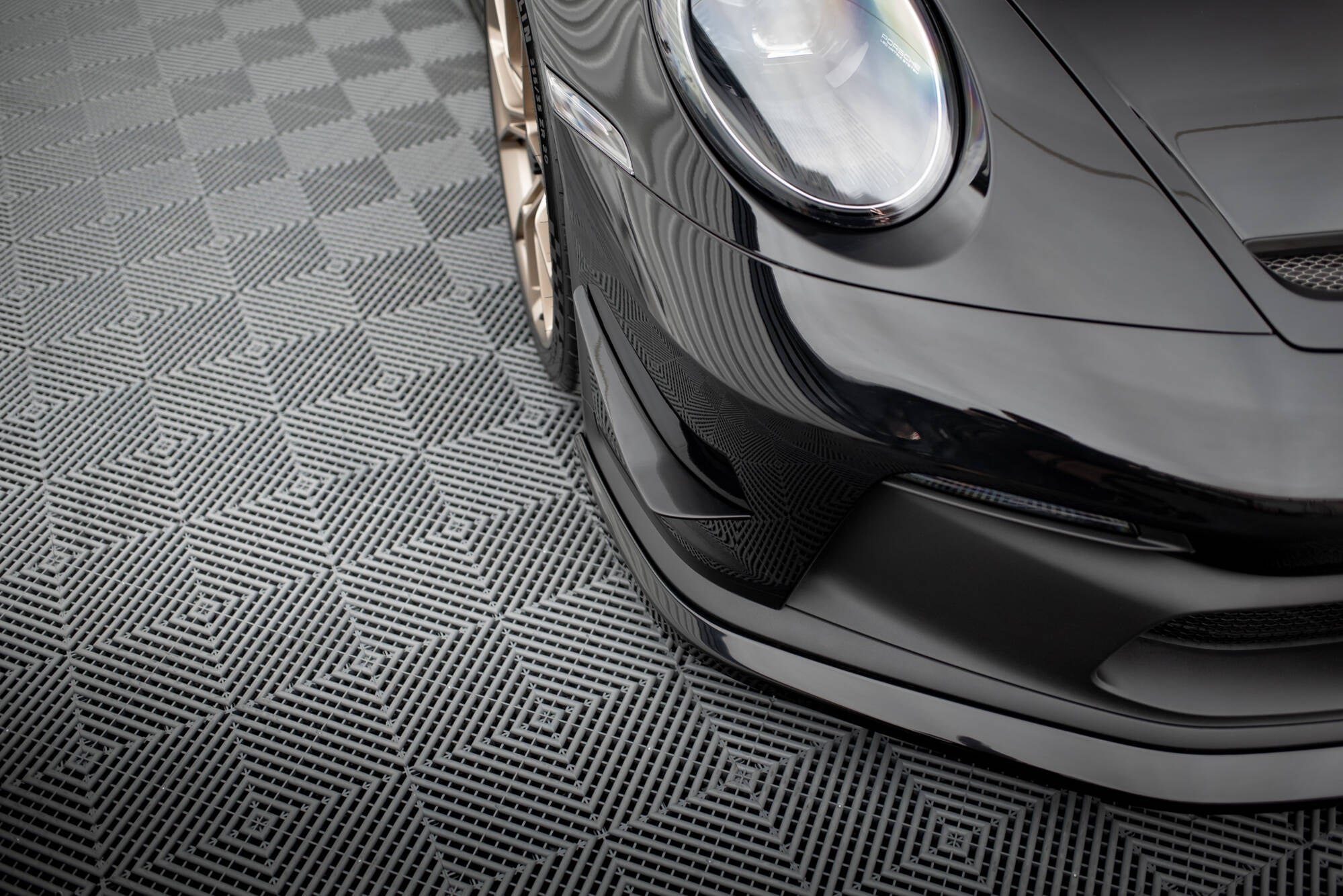 Maxton Design Stoßstangen Flaps Wings vorne Canards passend für Porsche 911 992 GT3