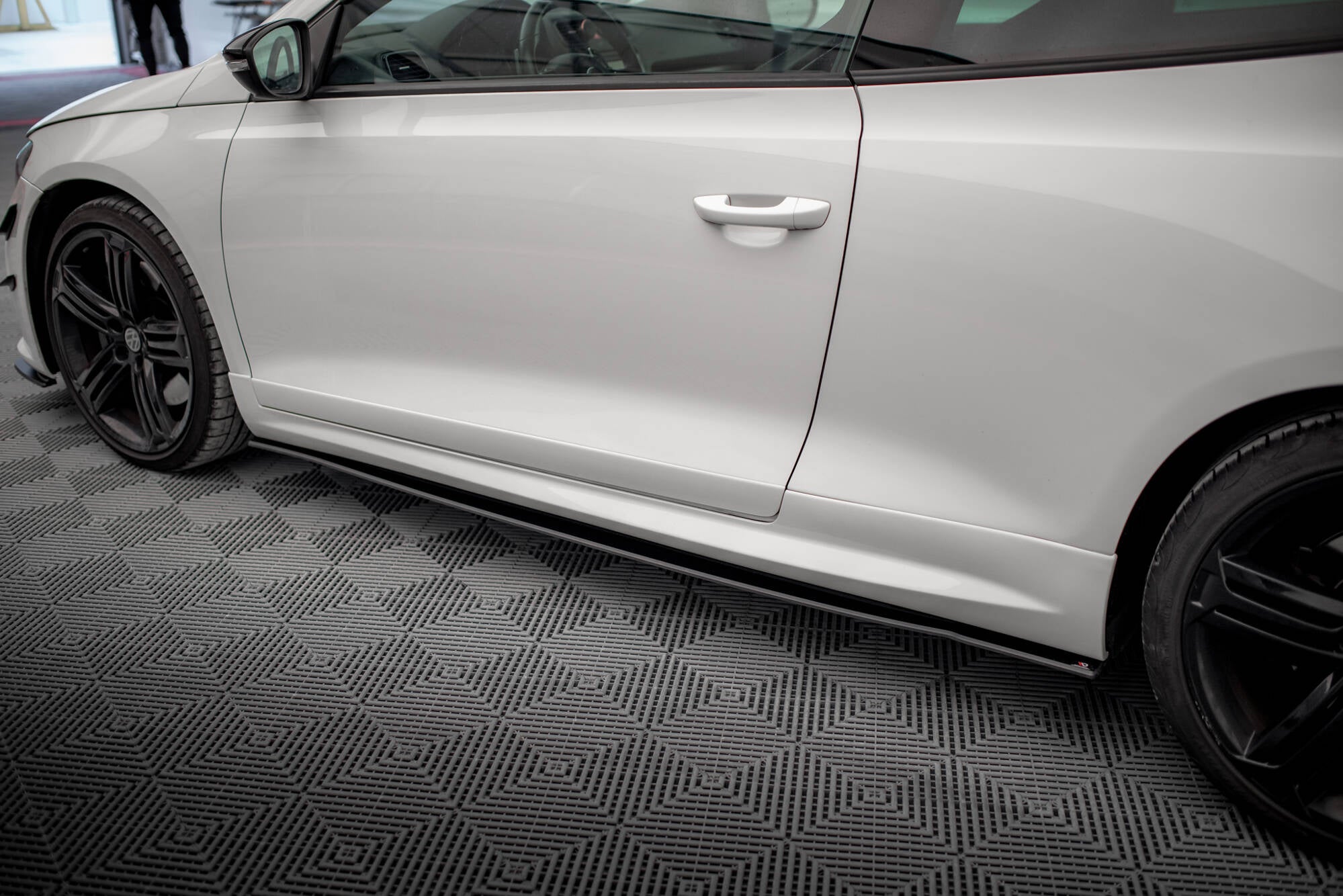 Maxton Design Street Pro Street+ Seitenschweller Leisten passend für VW Scirocco R Mk3 / Mk3 Facelift