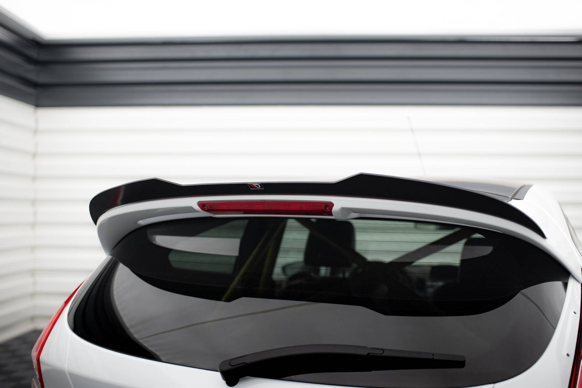 Maxton Design Spoiler CAP passend für Ford Fiesta ST Mk7 FL schwarz Hochglanz