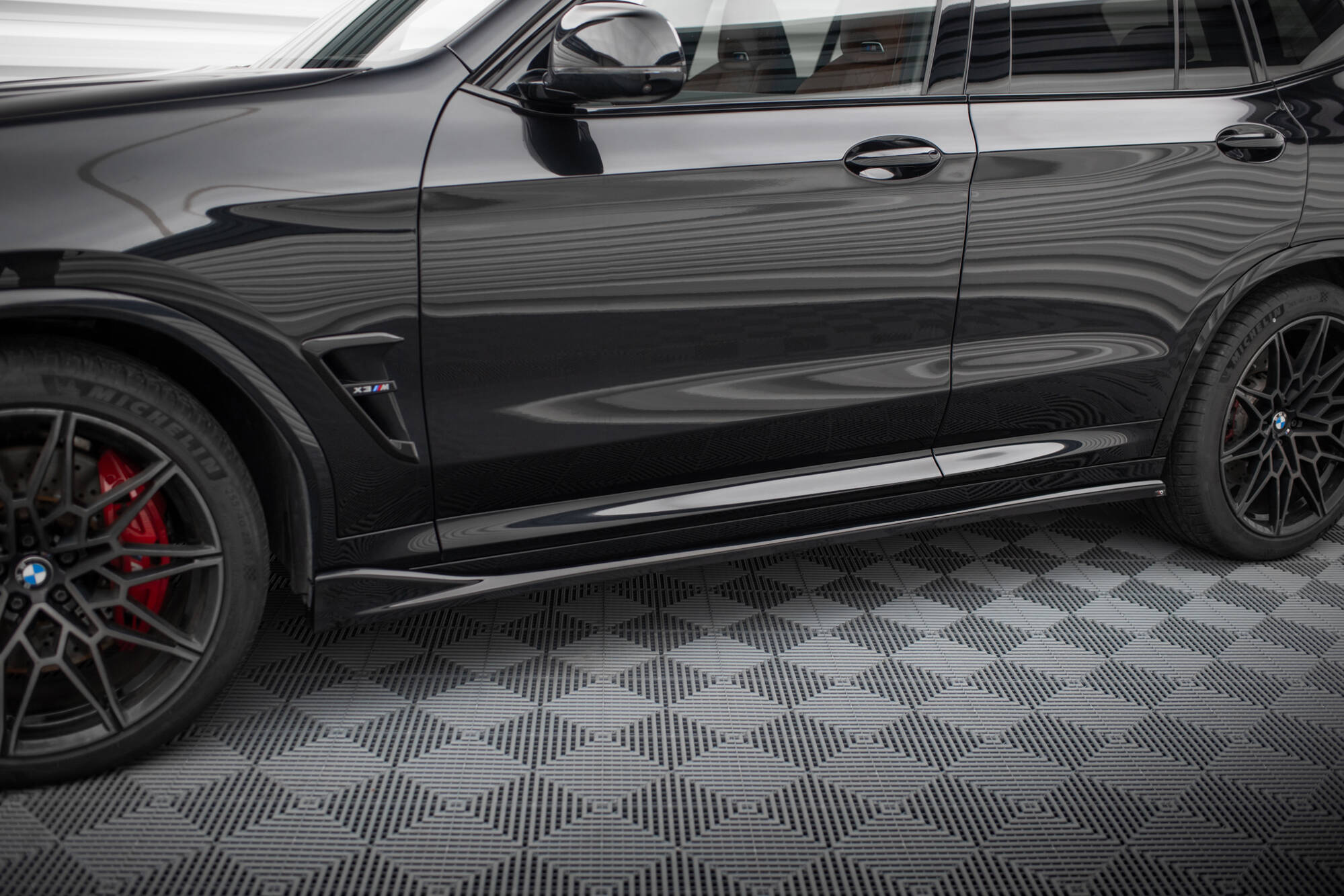 Maxton Design Street+ Seitenschweller Leisten passend für BMW X3 M F97 / F97 Facelift schwarz Hochglanz