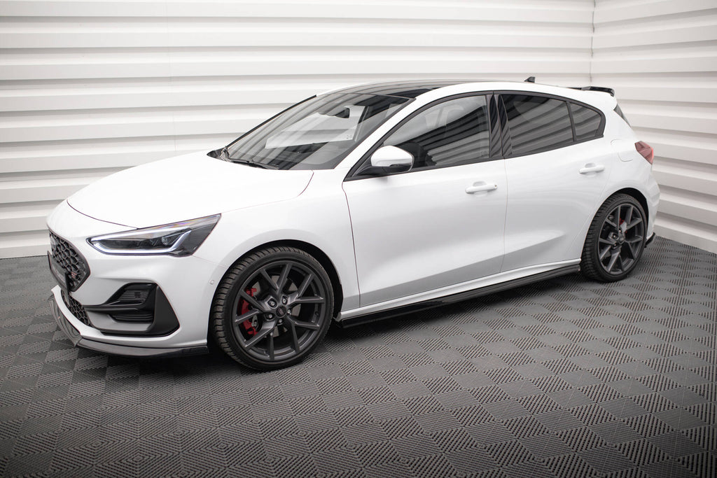 Maxton Design Street+ Seitenschweller Leisten passend für V.5 Ford Focus ST / ST-Line Mk4 Facelift schwarz Hochglanz