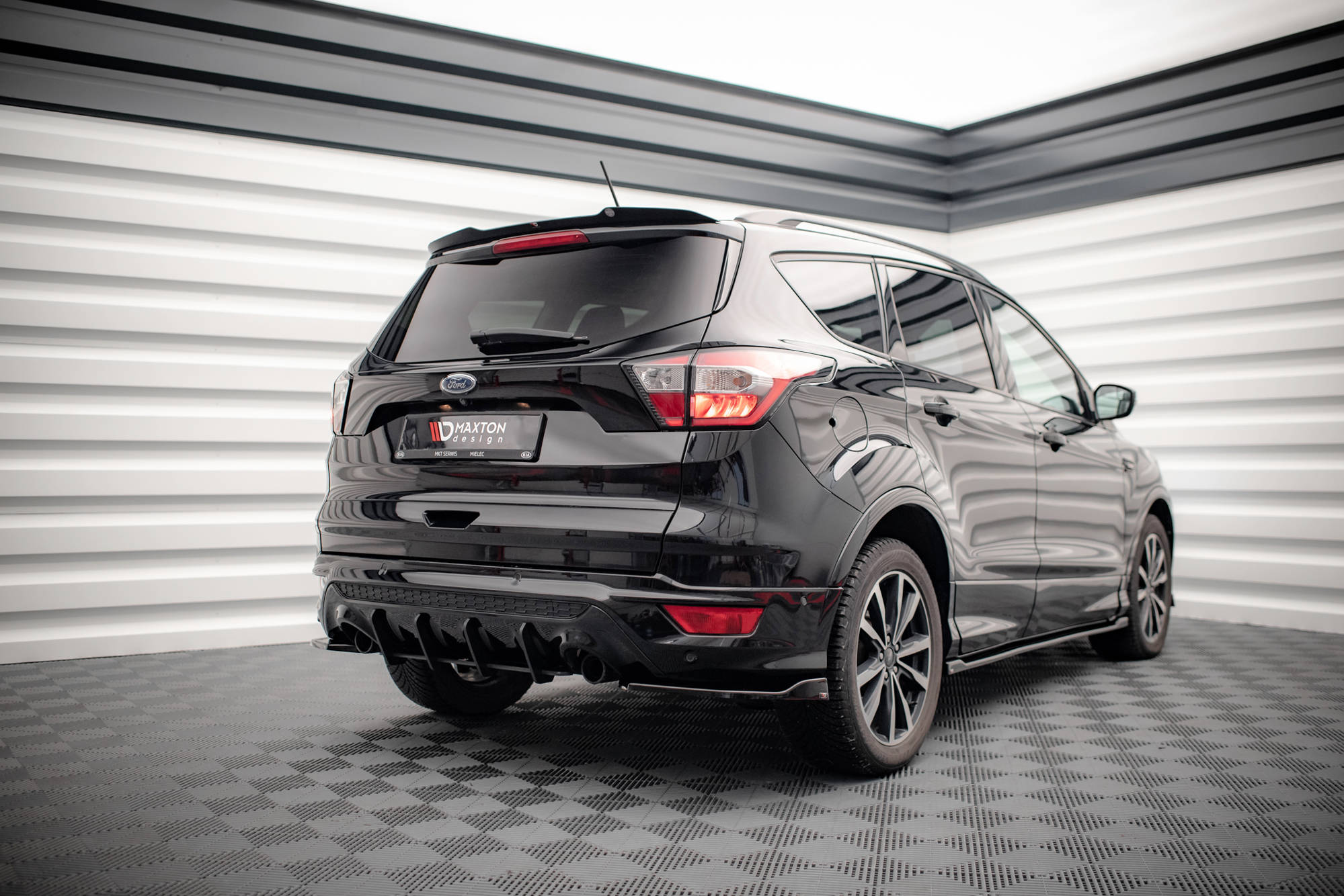 Maxton Design Street Pro Heckschürze passend für Ford Escape ST-Line Mk3