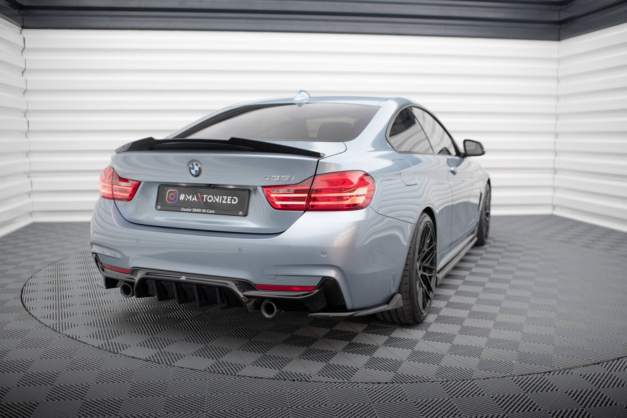 Maxton Design Heck Ansatz Flaps Diffusor V.5 passend für BMW 4er Coupe M-Paket F32 schwarz Hochglanz