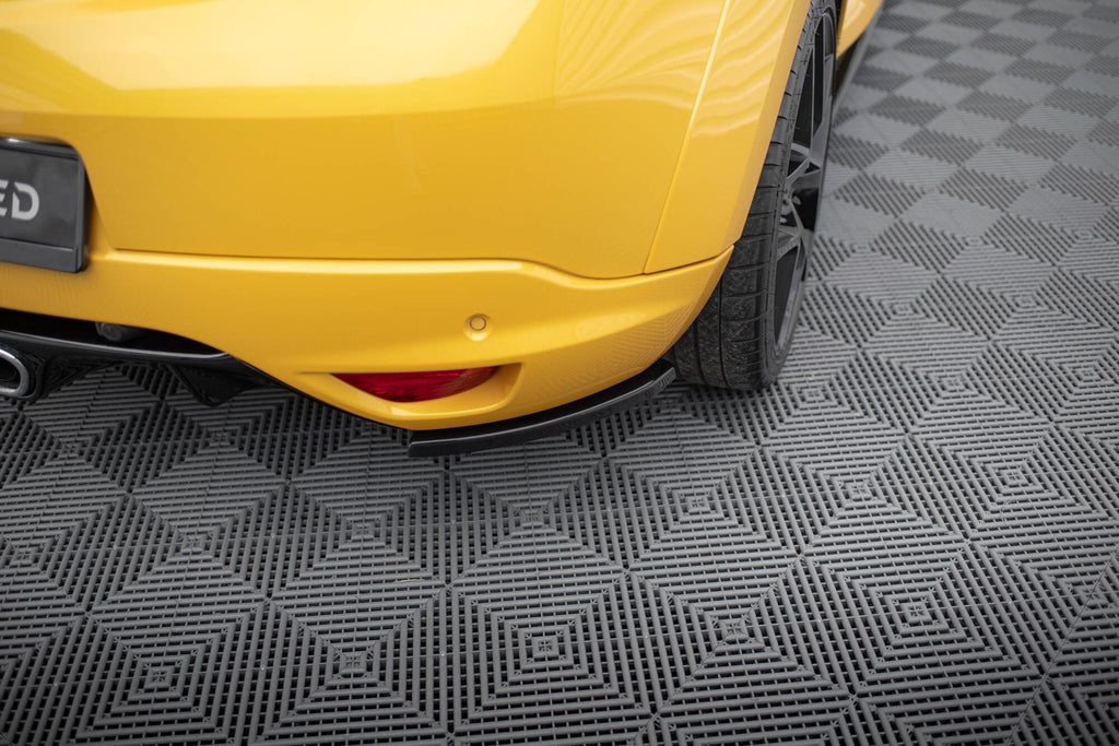 Maxton Design Heck Ansatz Flaps Diffusor passend für RENAULT MEGANE 3 RS schwarz Hochglanz