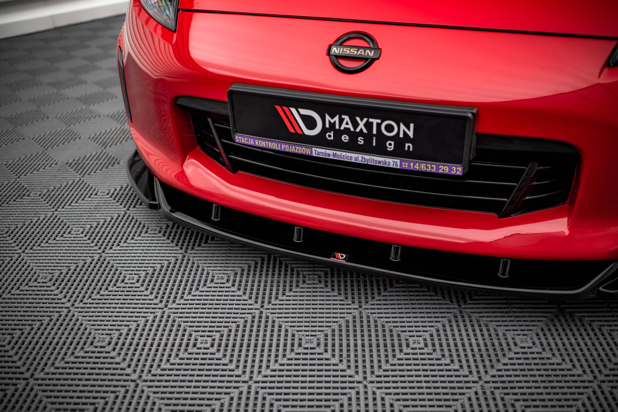 Maxton Design Street+ Spoilerlippe Front Ansatz V.2 passend für Nissan 370Z Facelift schwarz Hochglanz