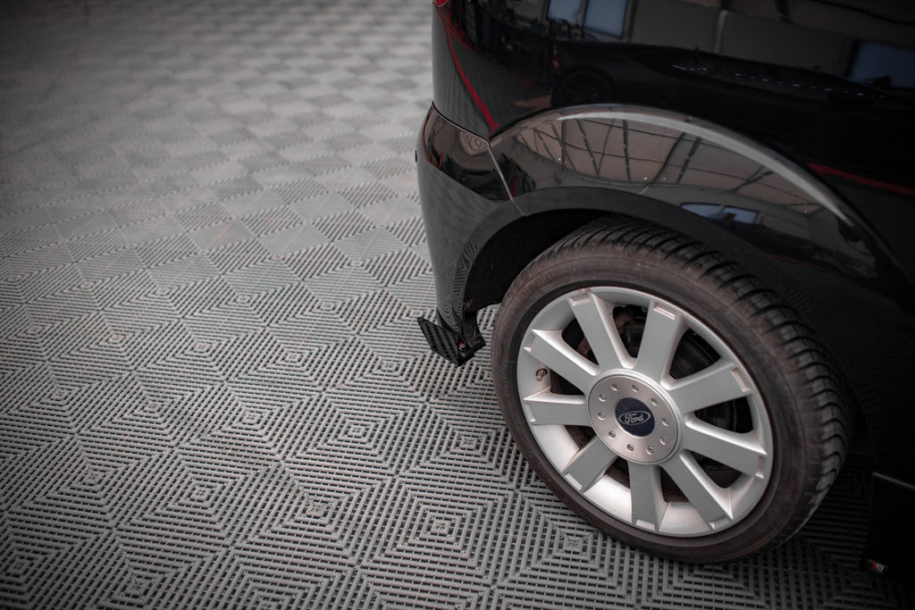 Maxton Design Street Pro Heck Ansatz Flaps Diffusor + Flaps passend für Ford Fiesta ST Mk6 schwarz Hochglanz