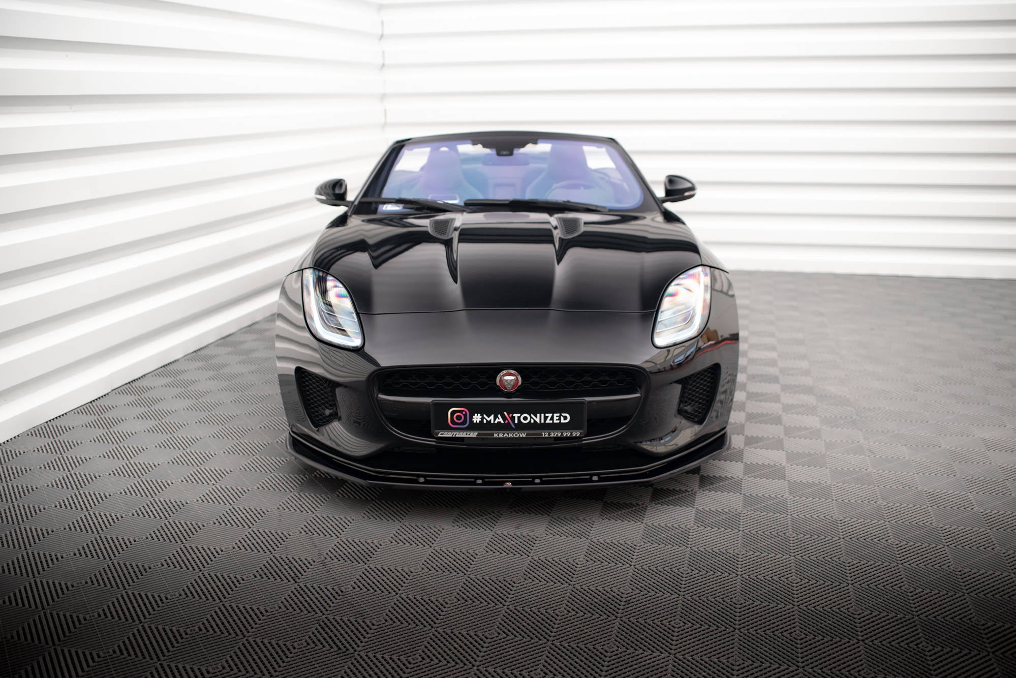 Maxton Design Street+ Spoilerlippe Front Ansatz V.1 passend für Jaguar F-Type X152 Facelift schwarz Hochglanz