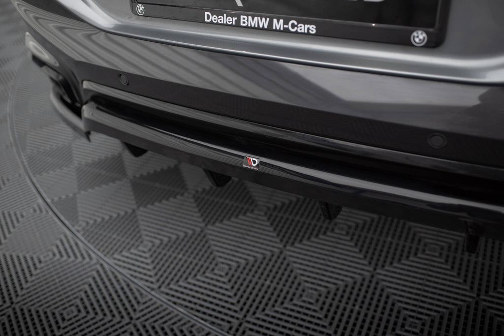 Maxton Design Street+ Mittlerer Diffusor RACE V.2 passend für BMW X6 M-Paket G06 Facelift schwarz Hochglanz