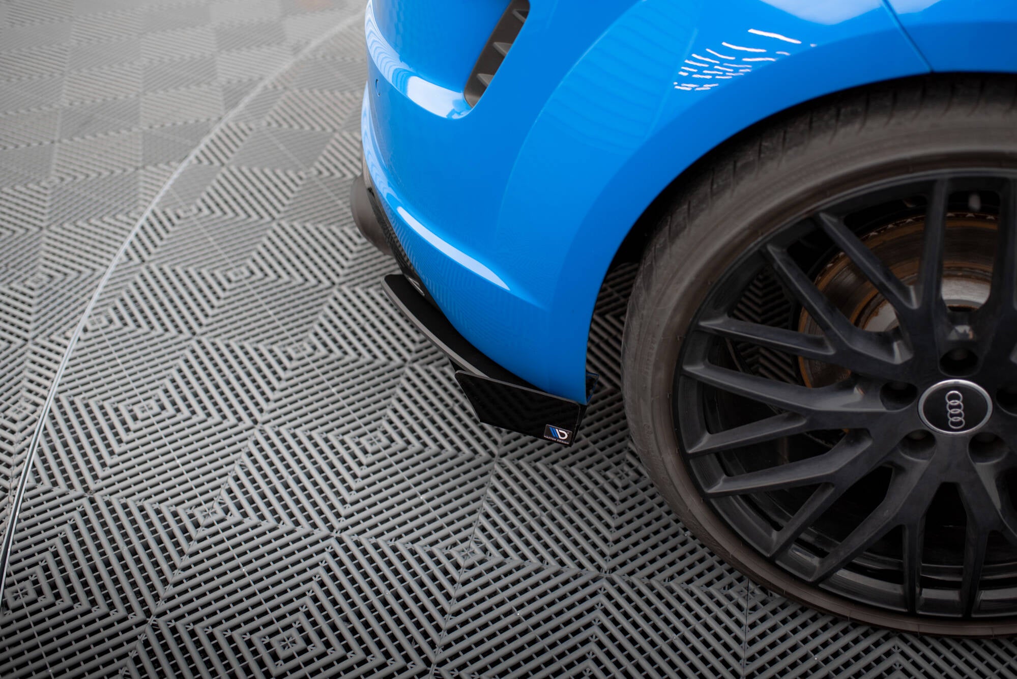 Maxton Design Hintere Seiten Flaps passend für Audi TT S 8S Facelift schwarz Hochglanz