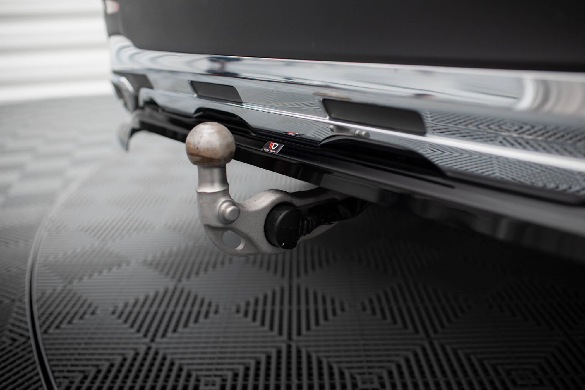 Maxton Design Street+ Mittlerer Diffusor RACE passend für Mercedes-Benz GLC AMG-Line X254 schwarz Hochglanz