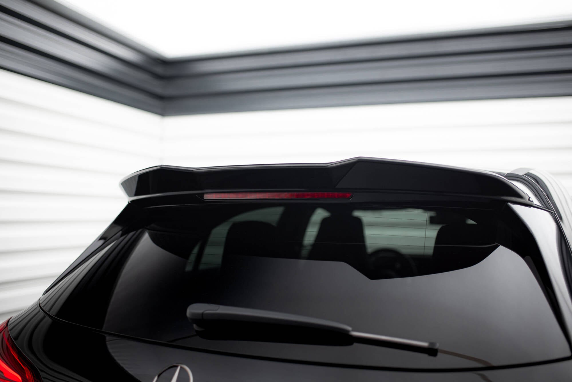 Maxton Design Spoiler CAP 3D passend für Mercedes-AMG A35 / AMG-Line Hatchback W177 schwarz Hochglanz
