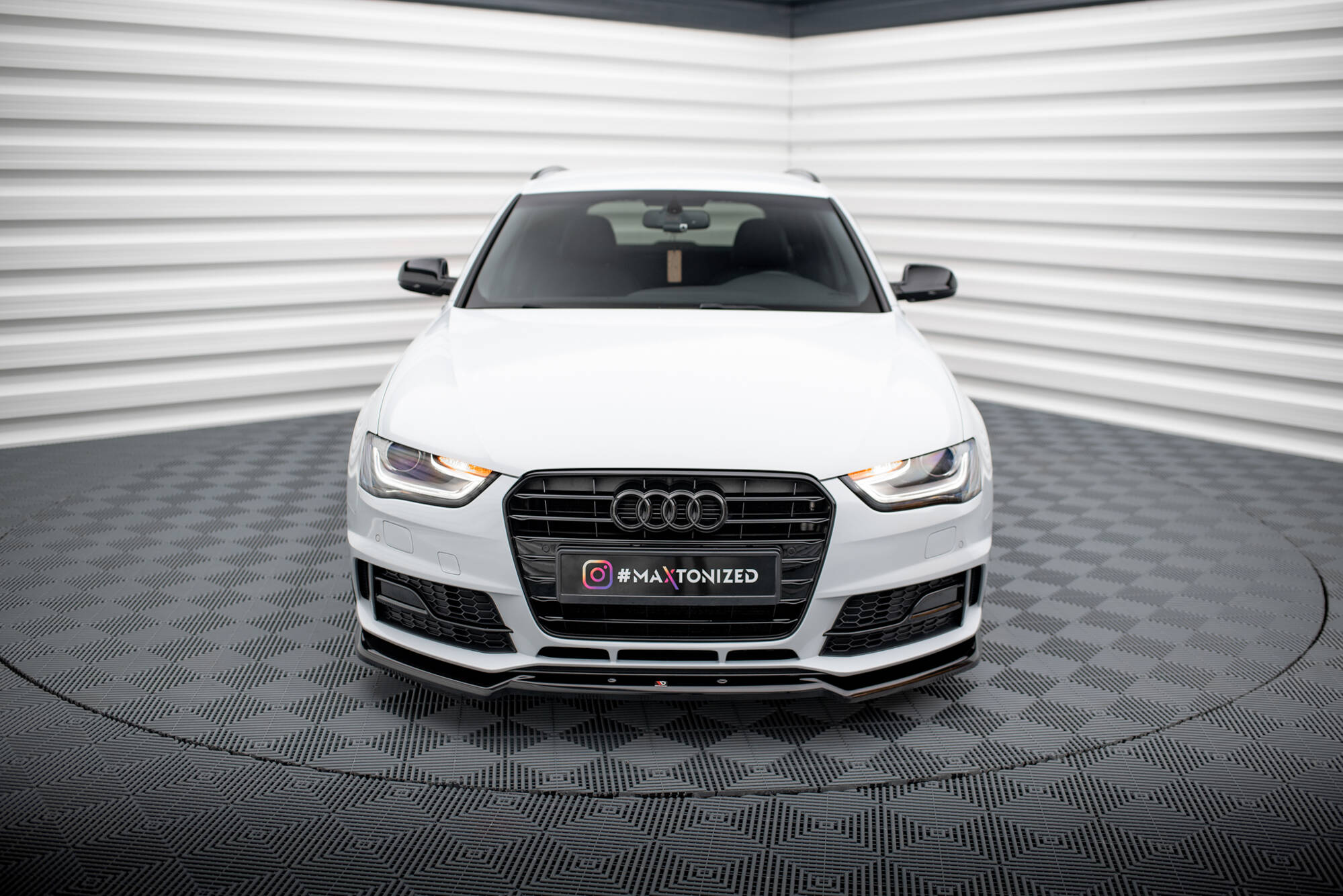 Maxton Design Street+ Spoilerlippe Front Ansatz V.2 passend für Audi A4 Competition B8 Facelift schwarz Hochglanz