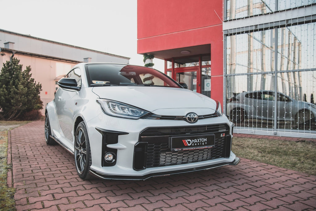 Maxton Design Street+ Spoilerlippe Front Ansatz V.1 passend für Toyota GR Yaris Mk4 schwarz Hochglanz