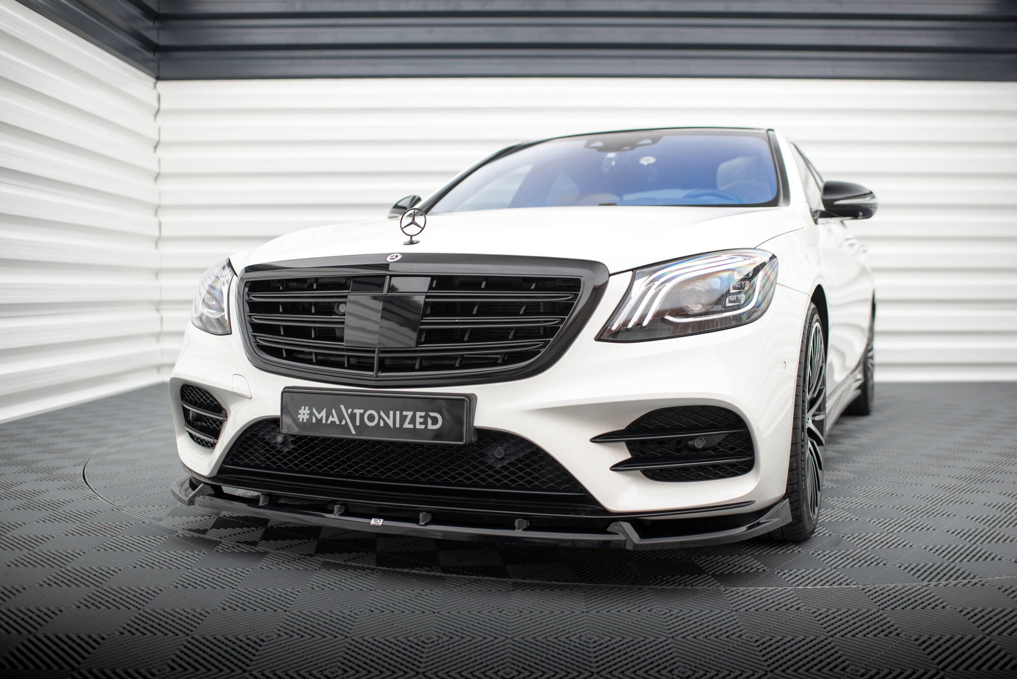 Maxton Design Street+ Spoilerlippe Front Ansatz V.2 passend für Mercedes-Benz S AMG-Line W222 Facelift schwarz Hochglanz